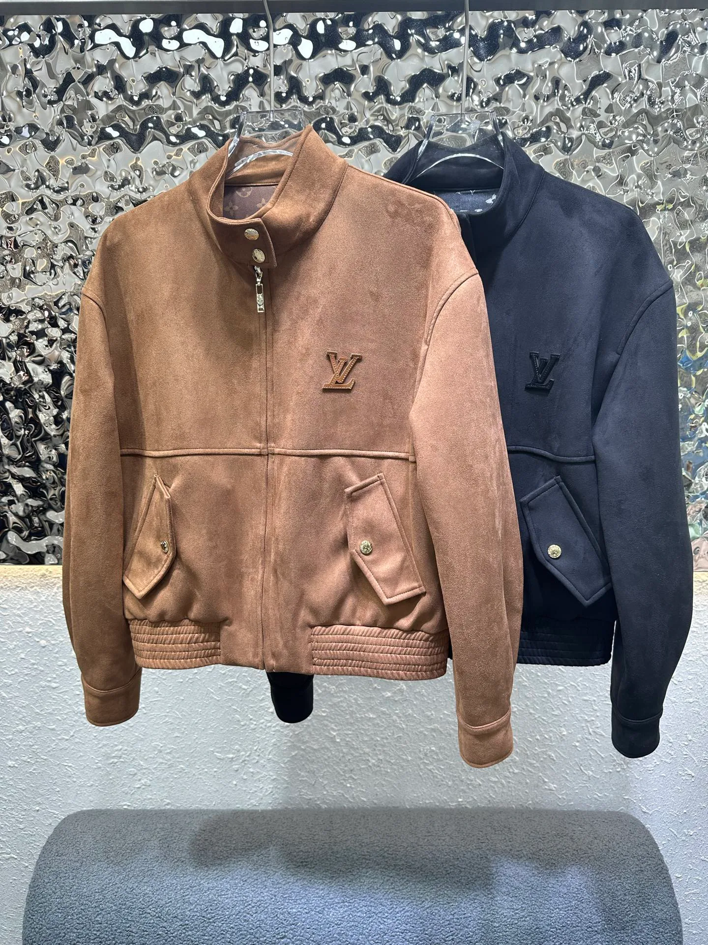 Куртки И Пуховики Женские Louis Vuitton 18873414