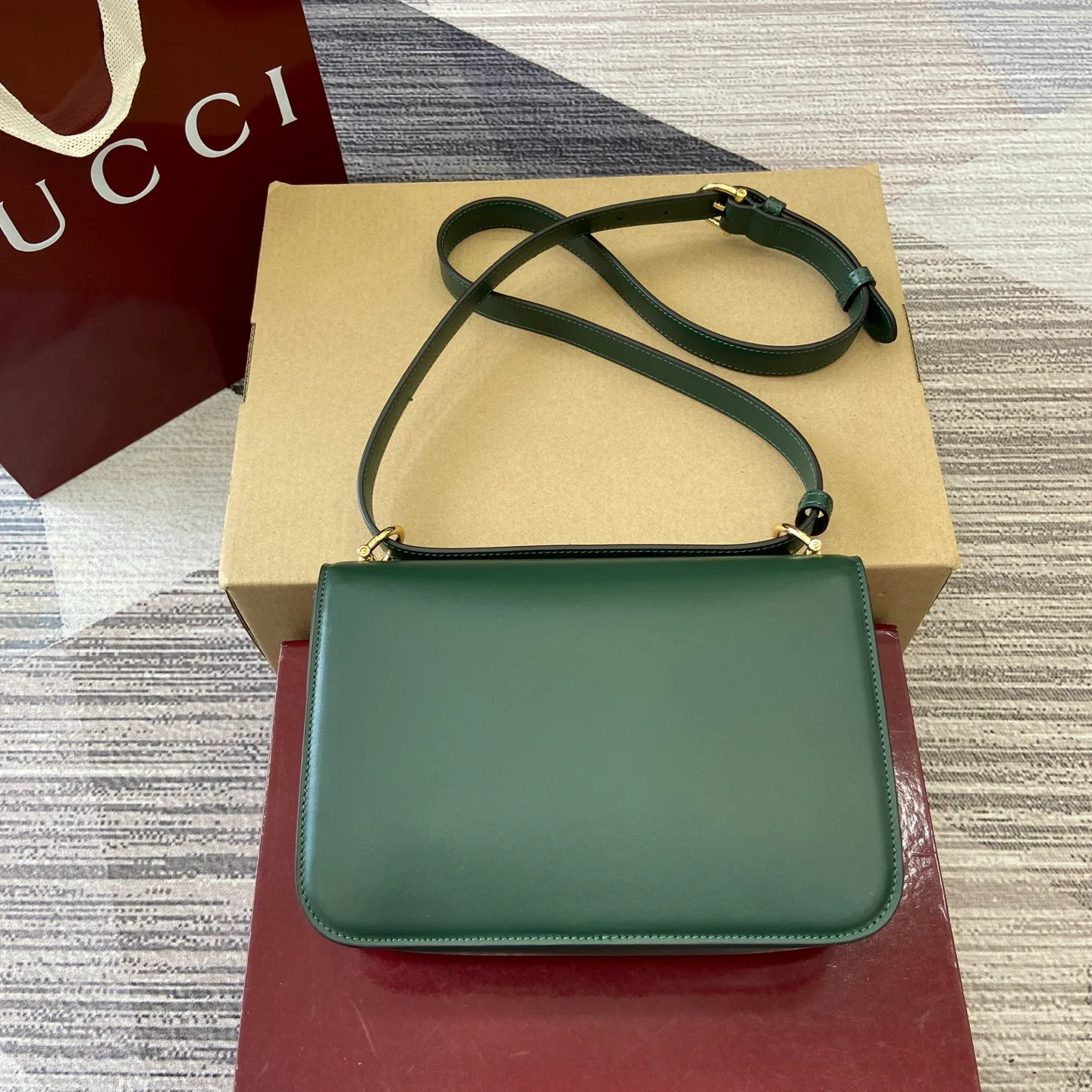Сумки На Ремне Женские Gucci 691326