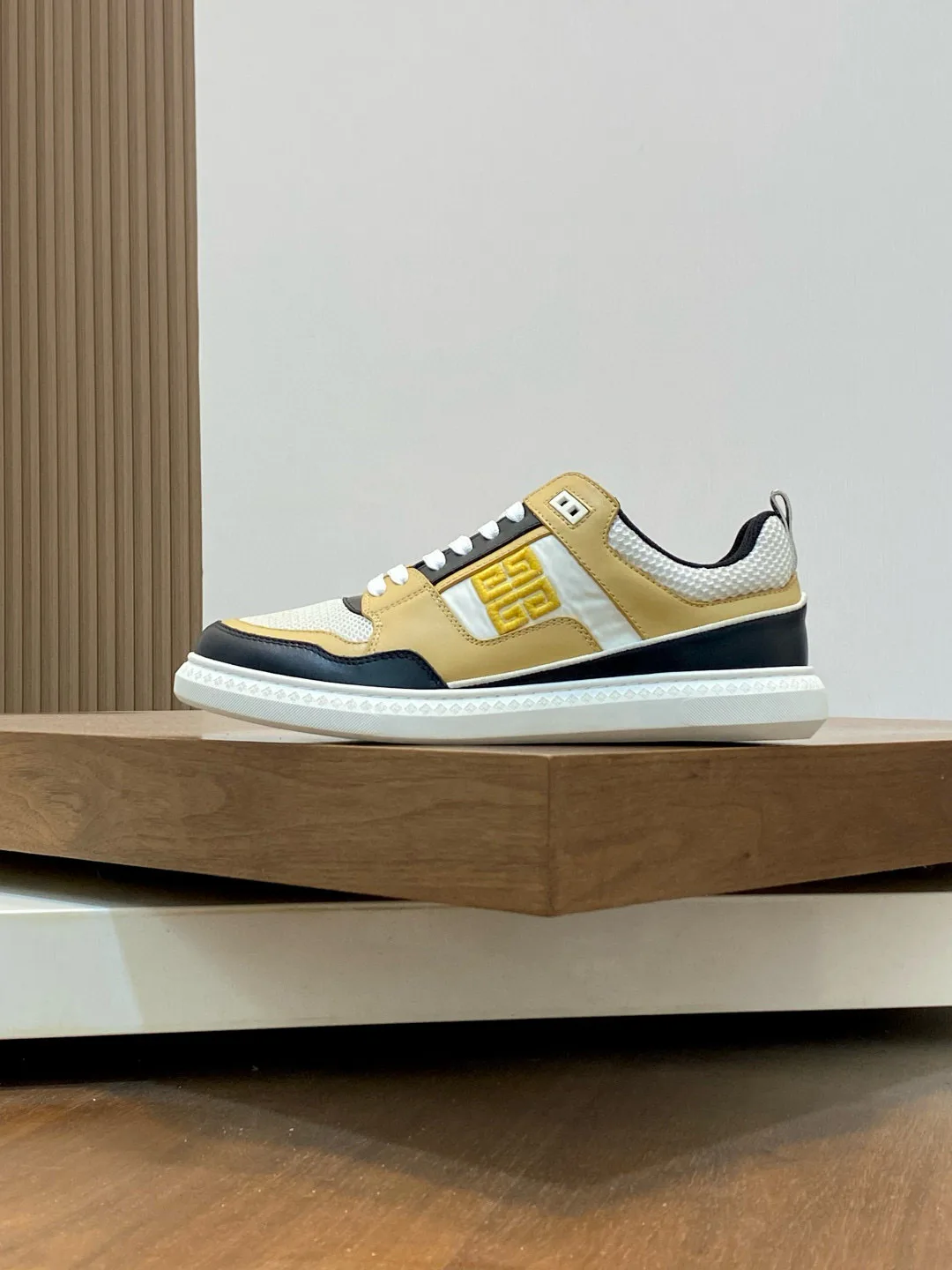 Кроссовки Мужские Givenchy 1193039