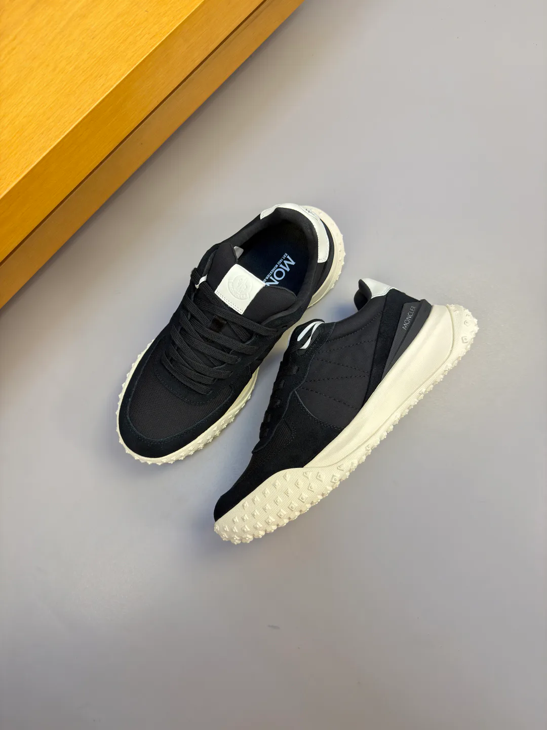 Кроссовки Мужские Moncler 19116758
