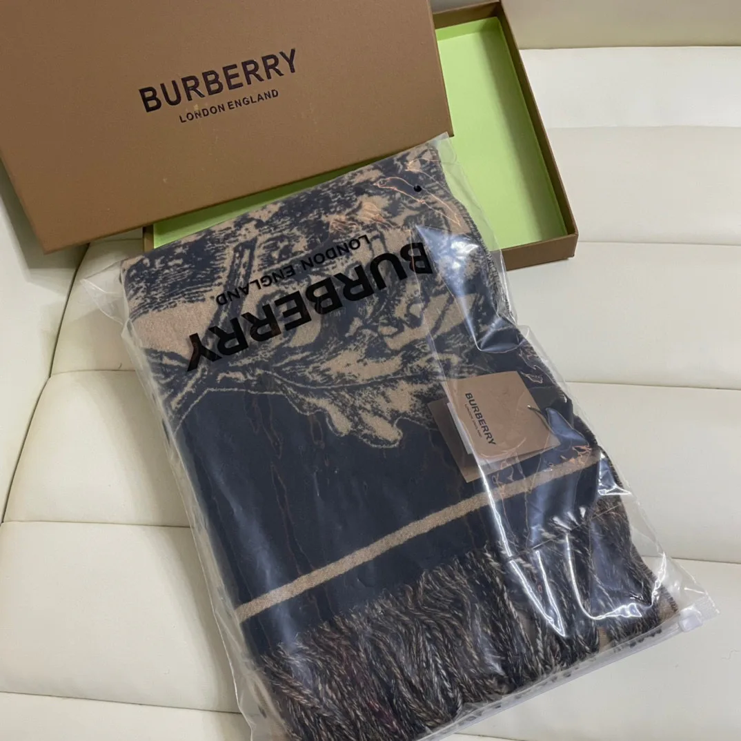 Шарфы Burberry 3329048