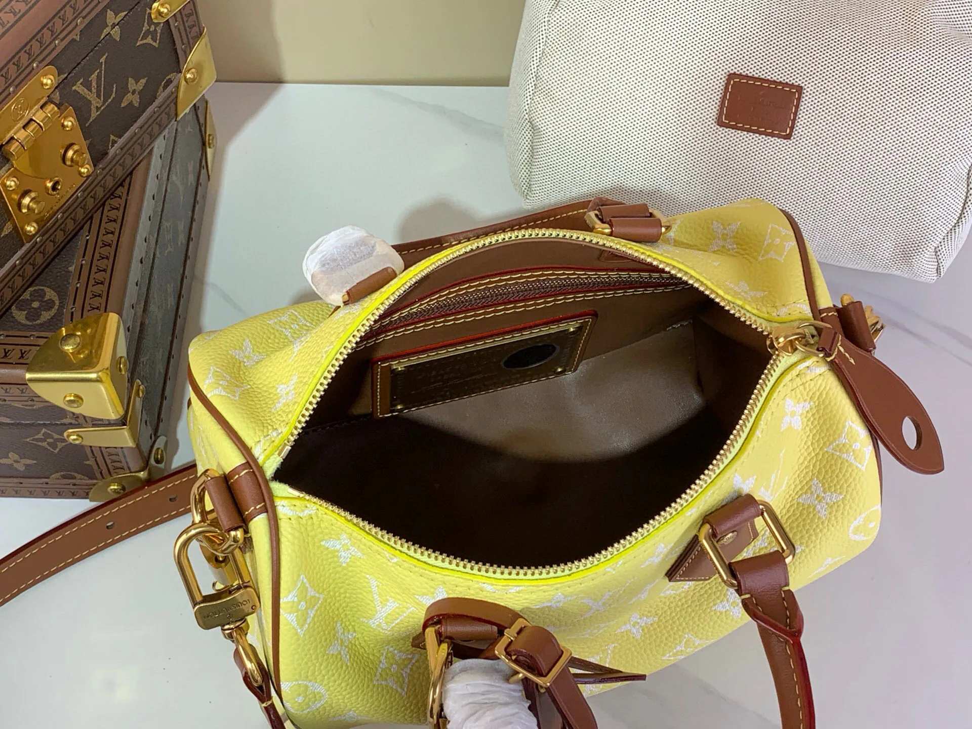 Сумки На Ремне Женские Louis Vuitton 81308