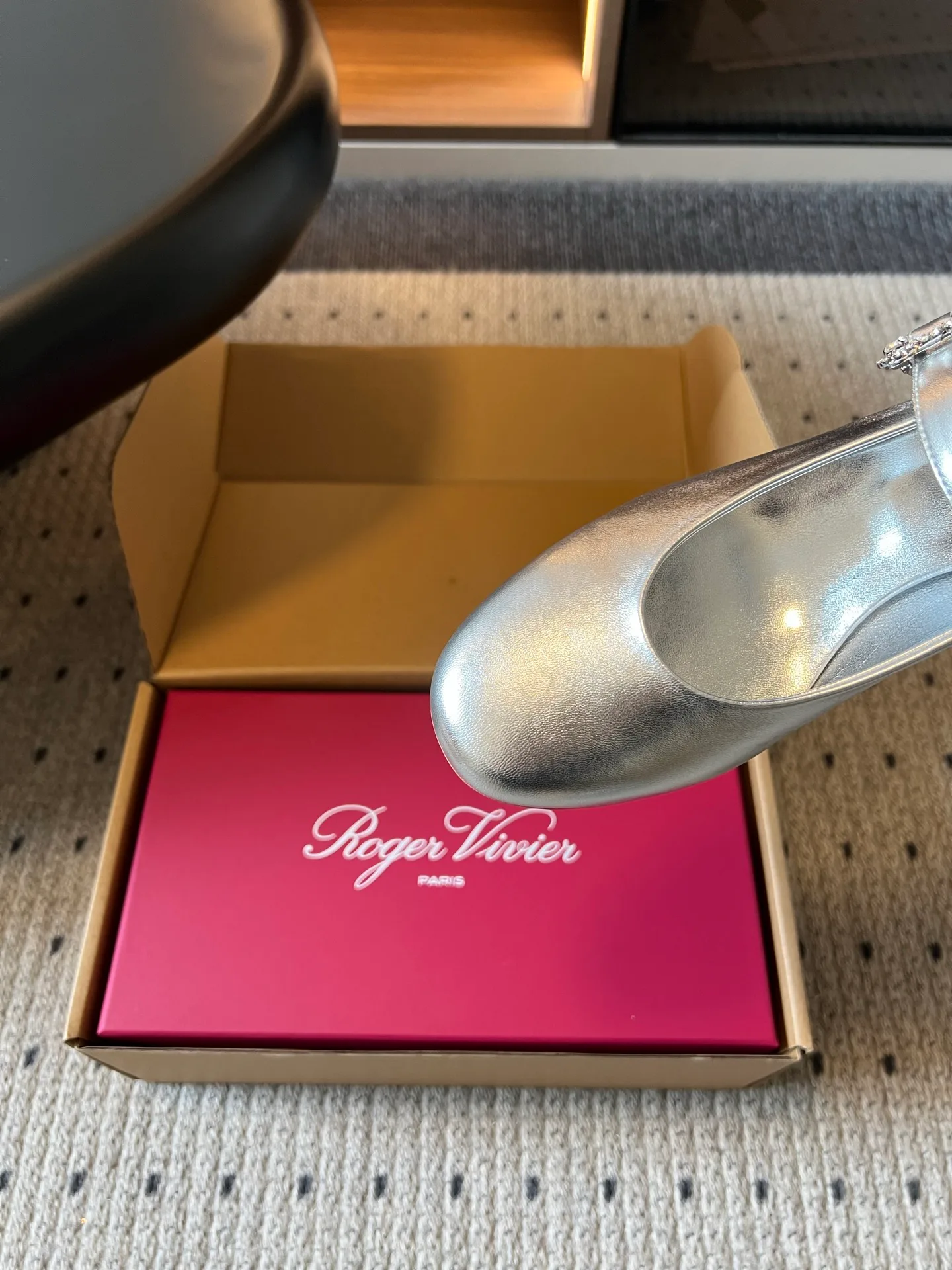 Туфли Женские Roger Vivier 17860673