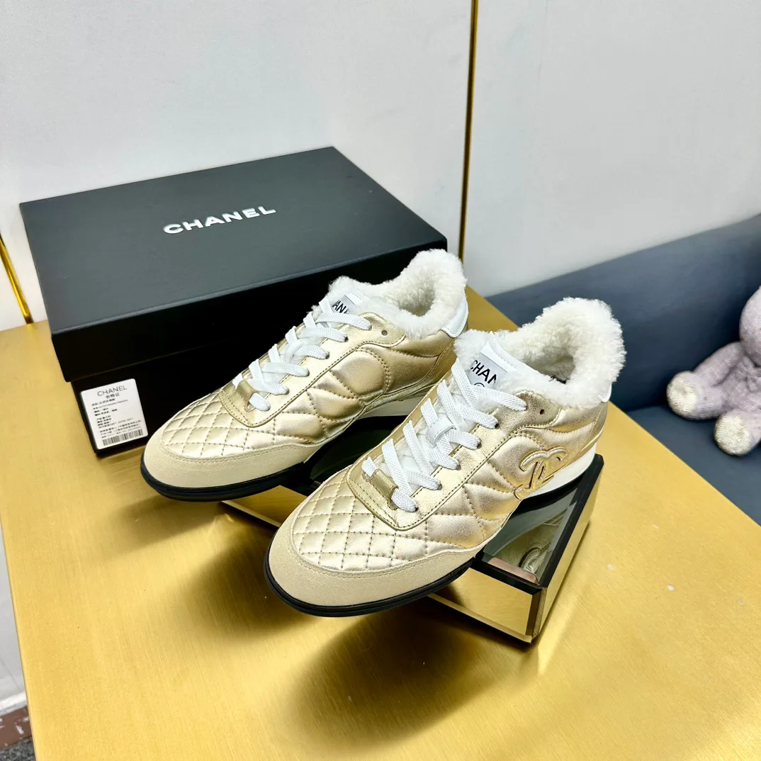 Кроссовки Женские Chanel 17949094