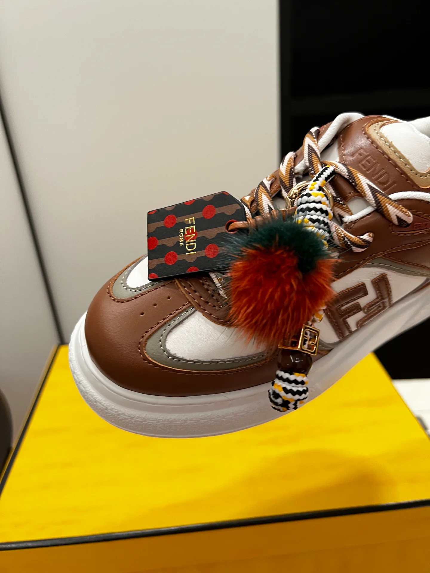 Кроссовки Женские Fendi 515266