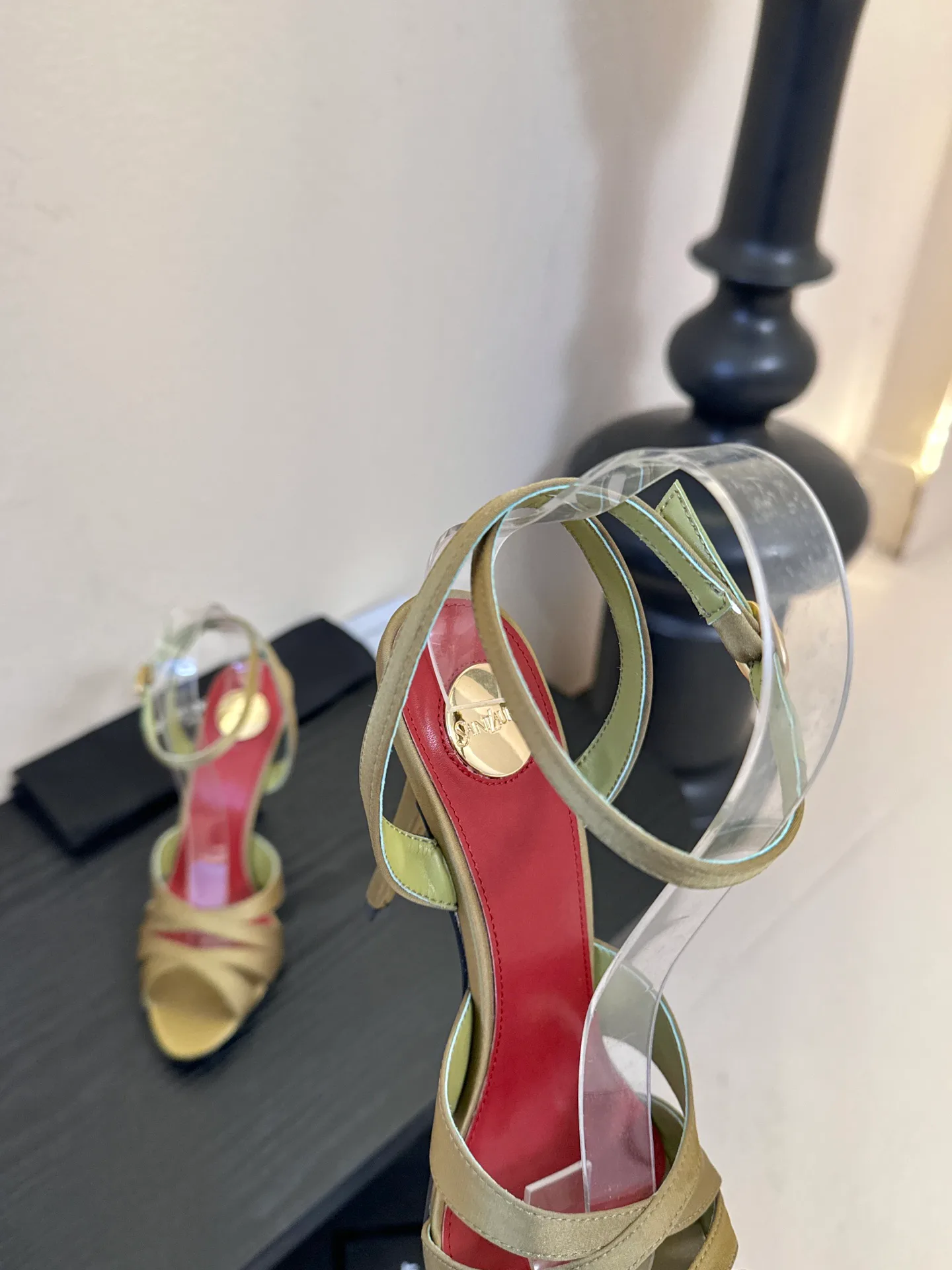 Босоножки Женские Saint Laurent 965903