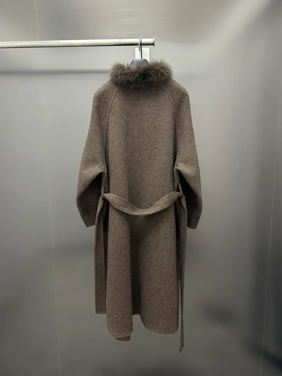 Пальто Женские Max Mara 18902592