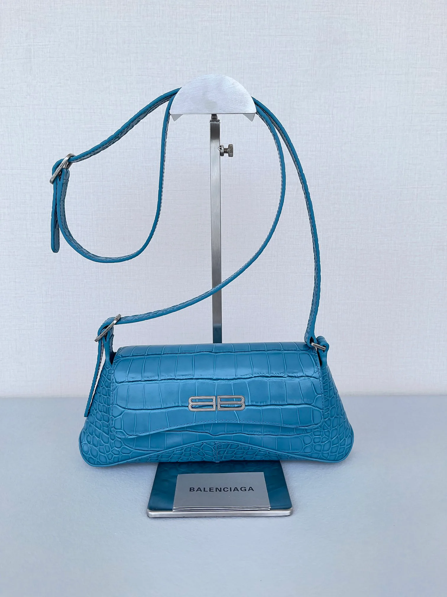 Сумки На Ремне Женские Balenciaga 368799