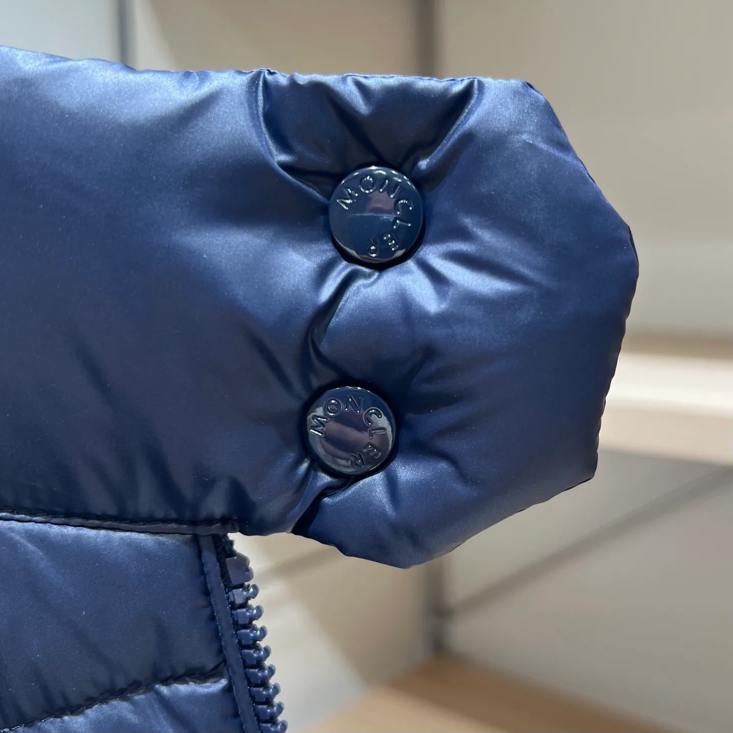 Куртки И Пуховики Женские Moncler 18284058