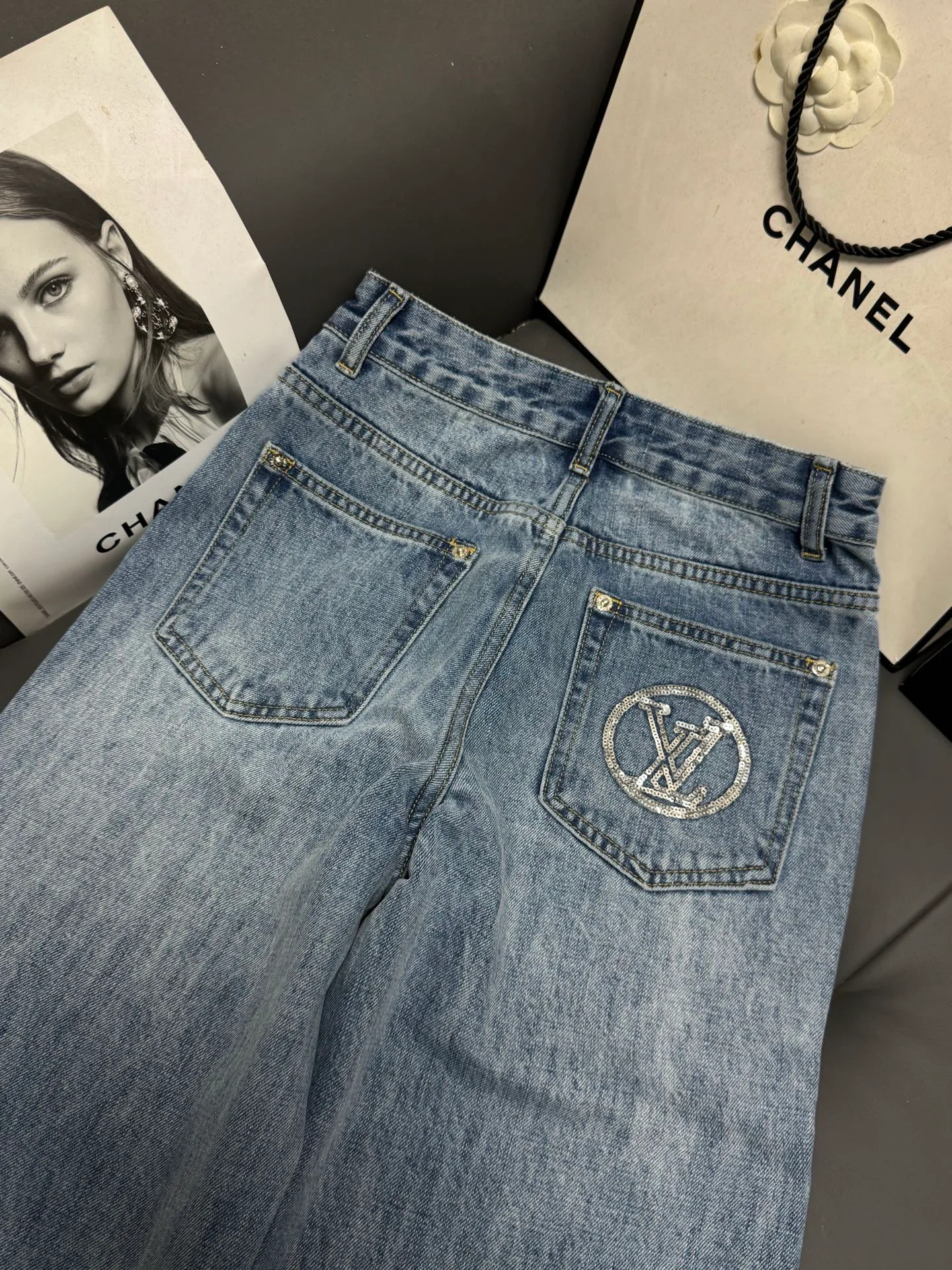 Брюки Женские Louis Vuitton 11352813