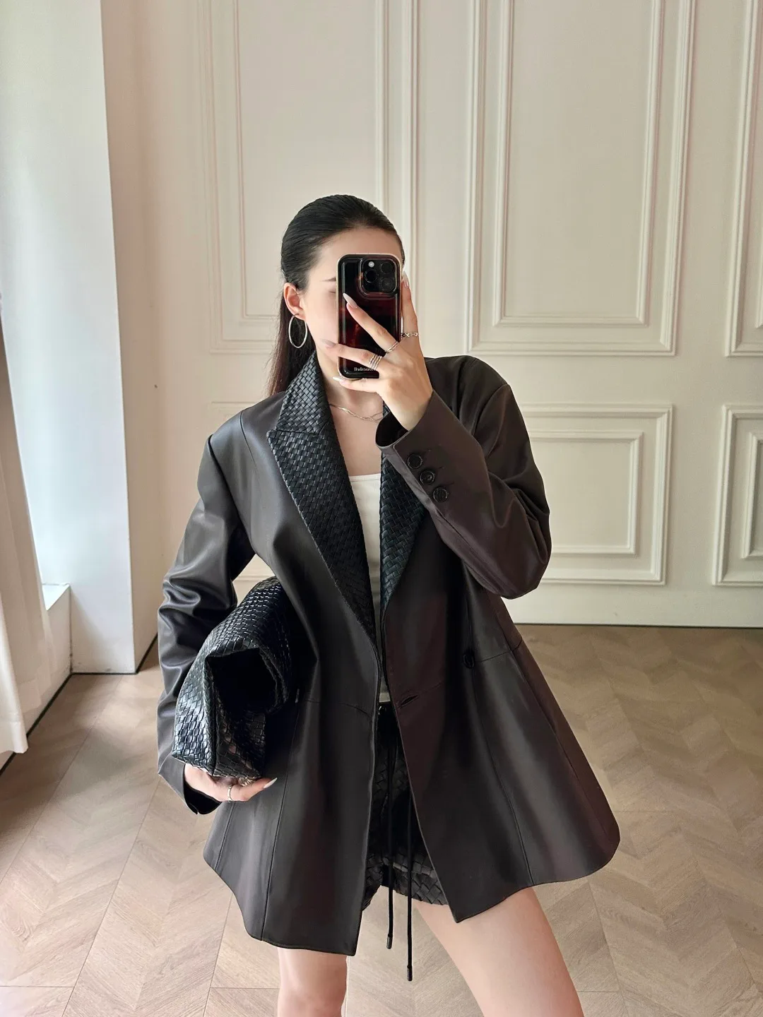 Кожаные Куртки И Дублёнки Женские Bottega Veneta 18200627