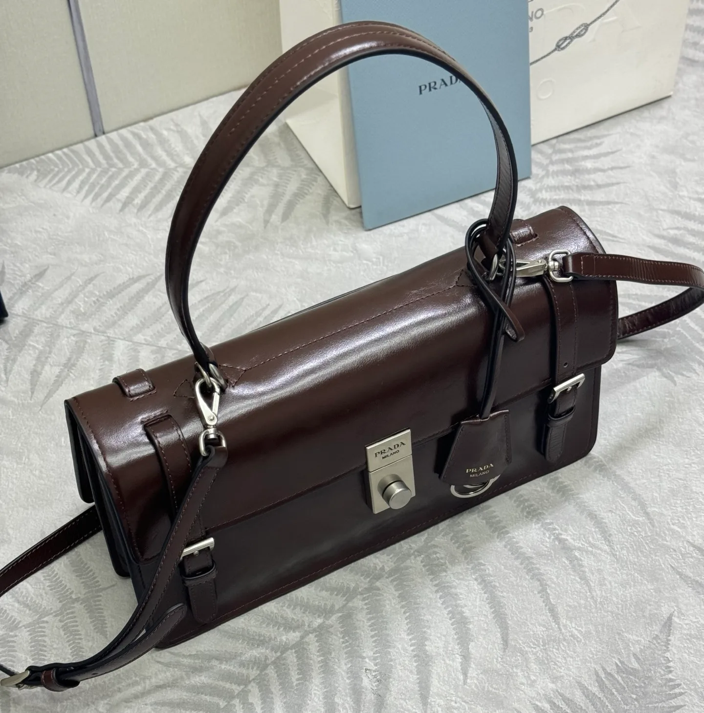 Классические Сумки Женские Prada 11462453