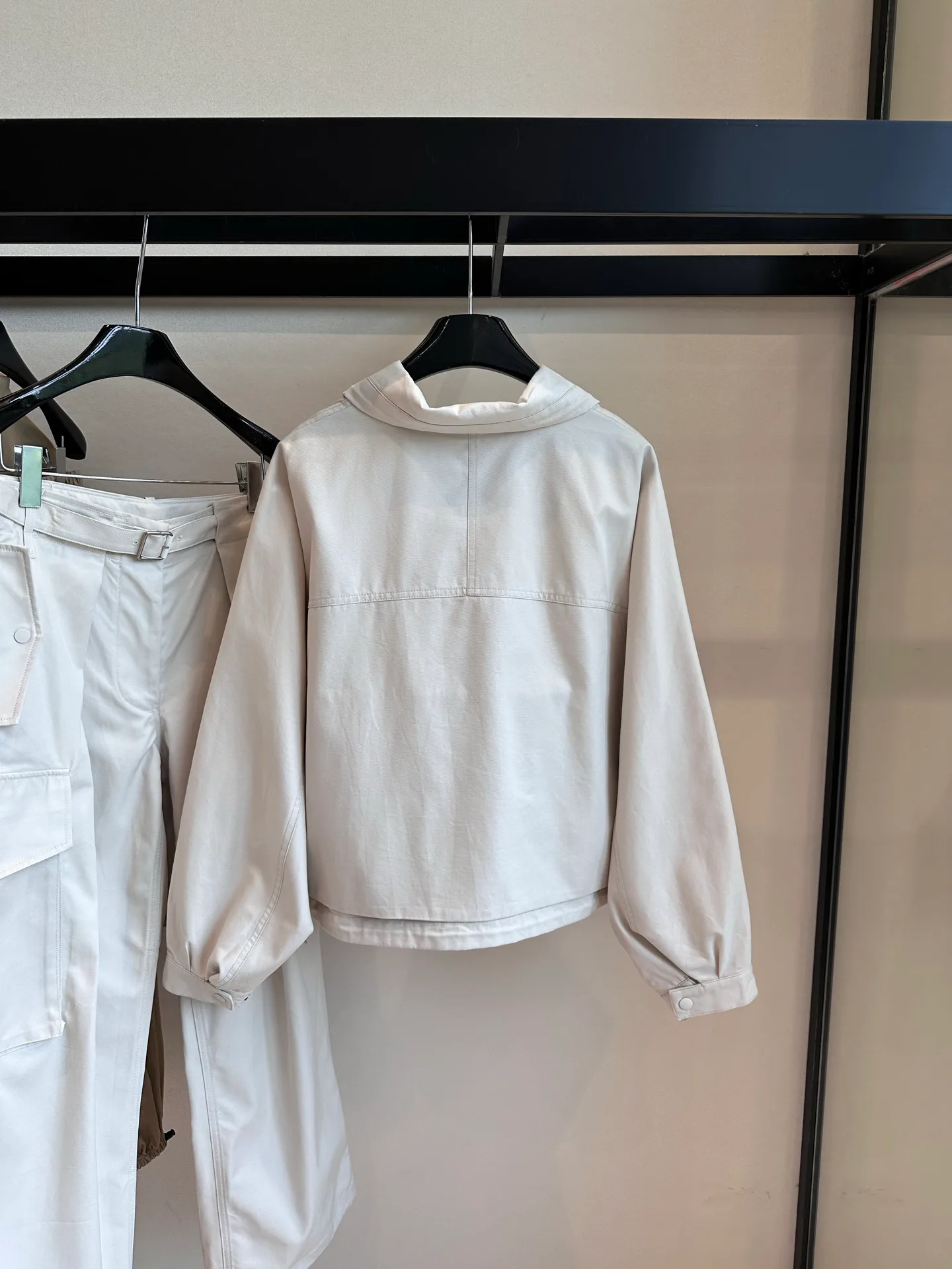 Куртки И Пуховики Женские Loewe 18277338