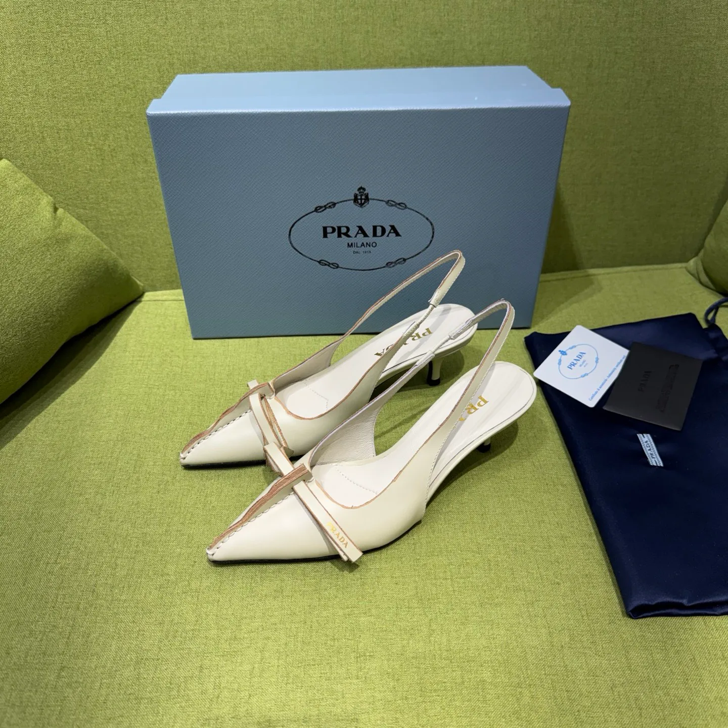 Туфли Женские Prada 18709015