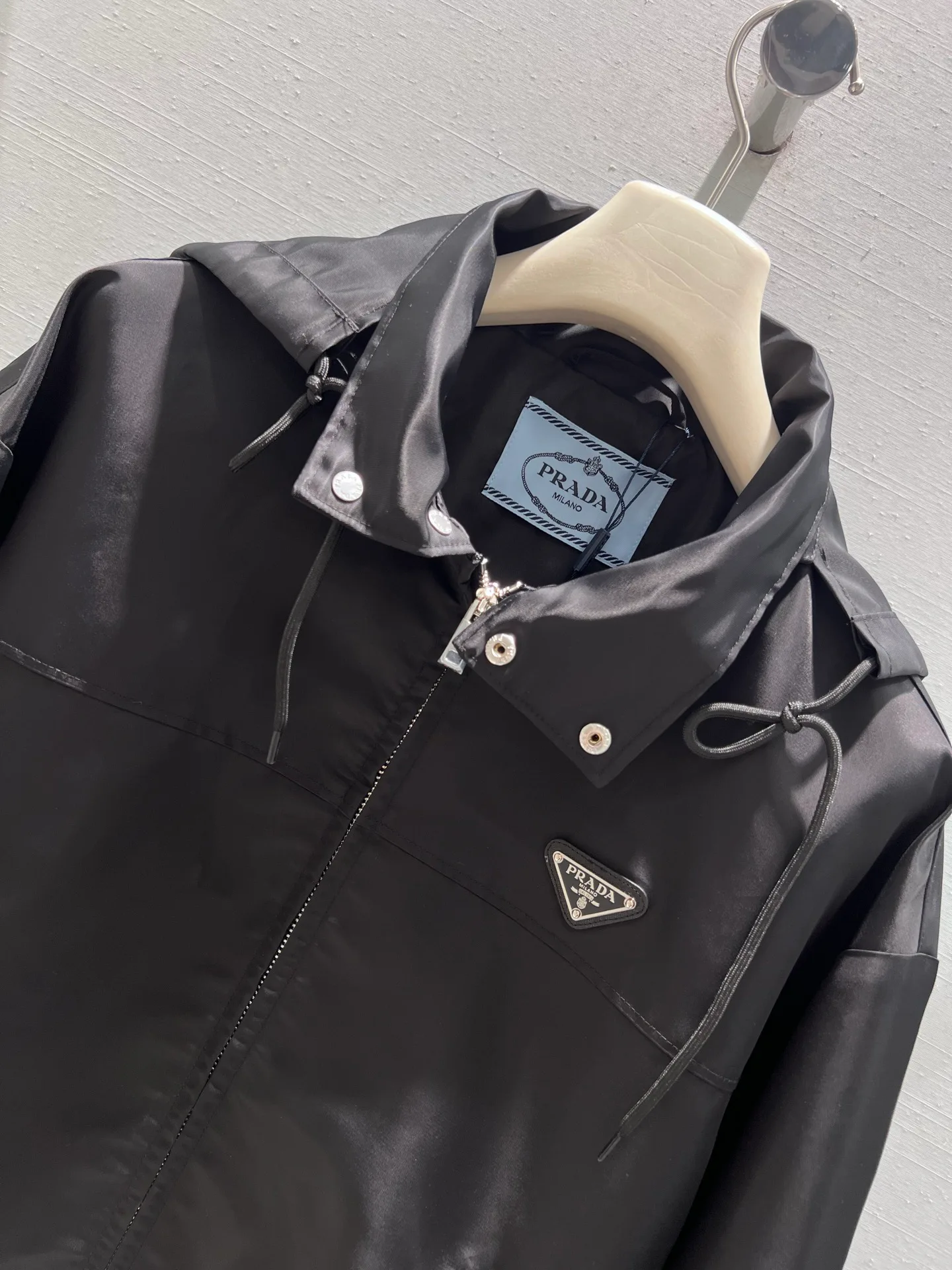 Куртки И Пуховики Женские Prada 680882