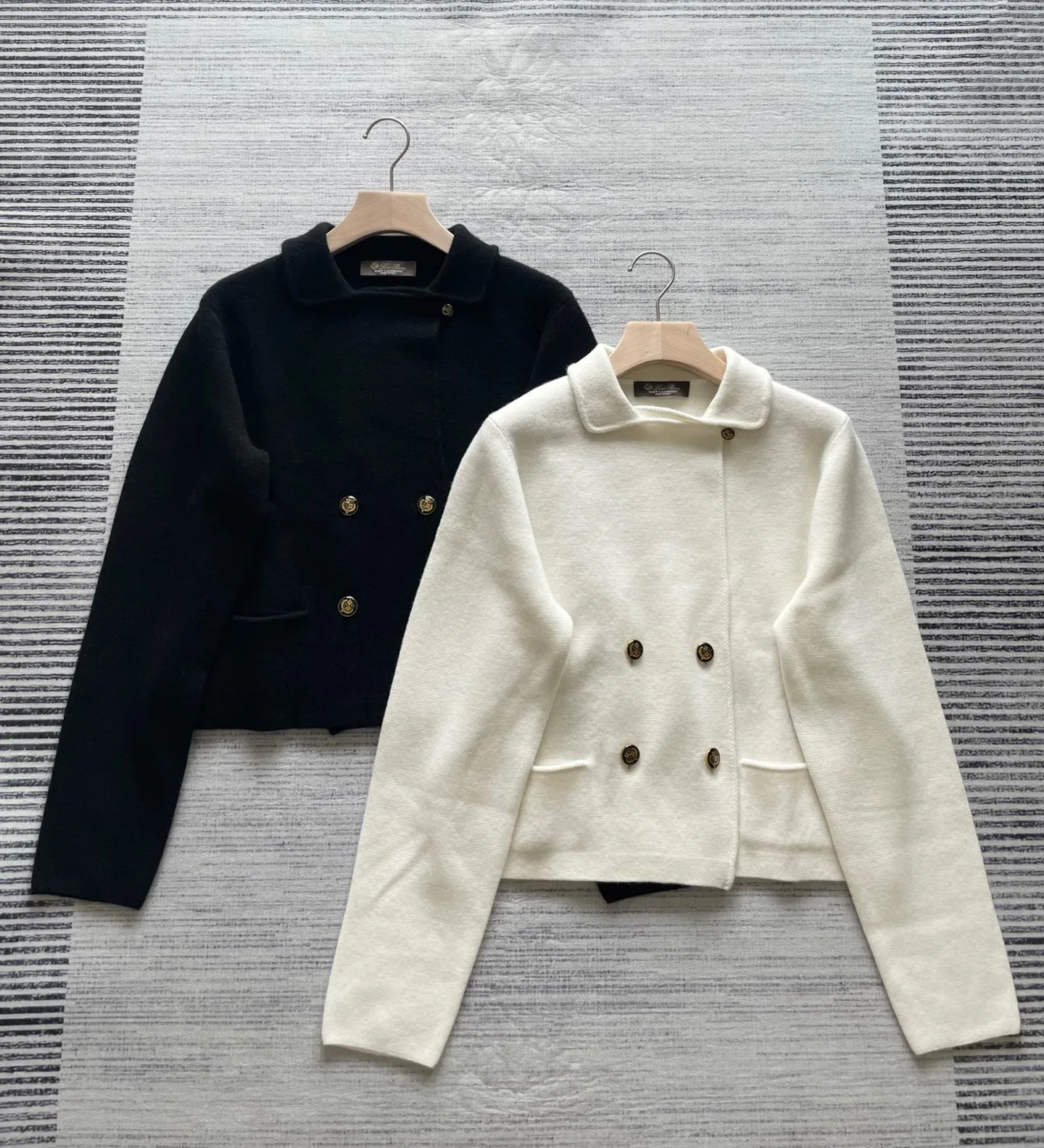 Куртки И Пуховики Женские Loro Piana 1243909