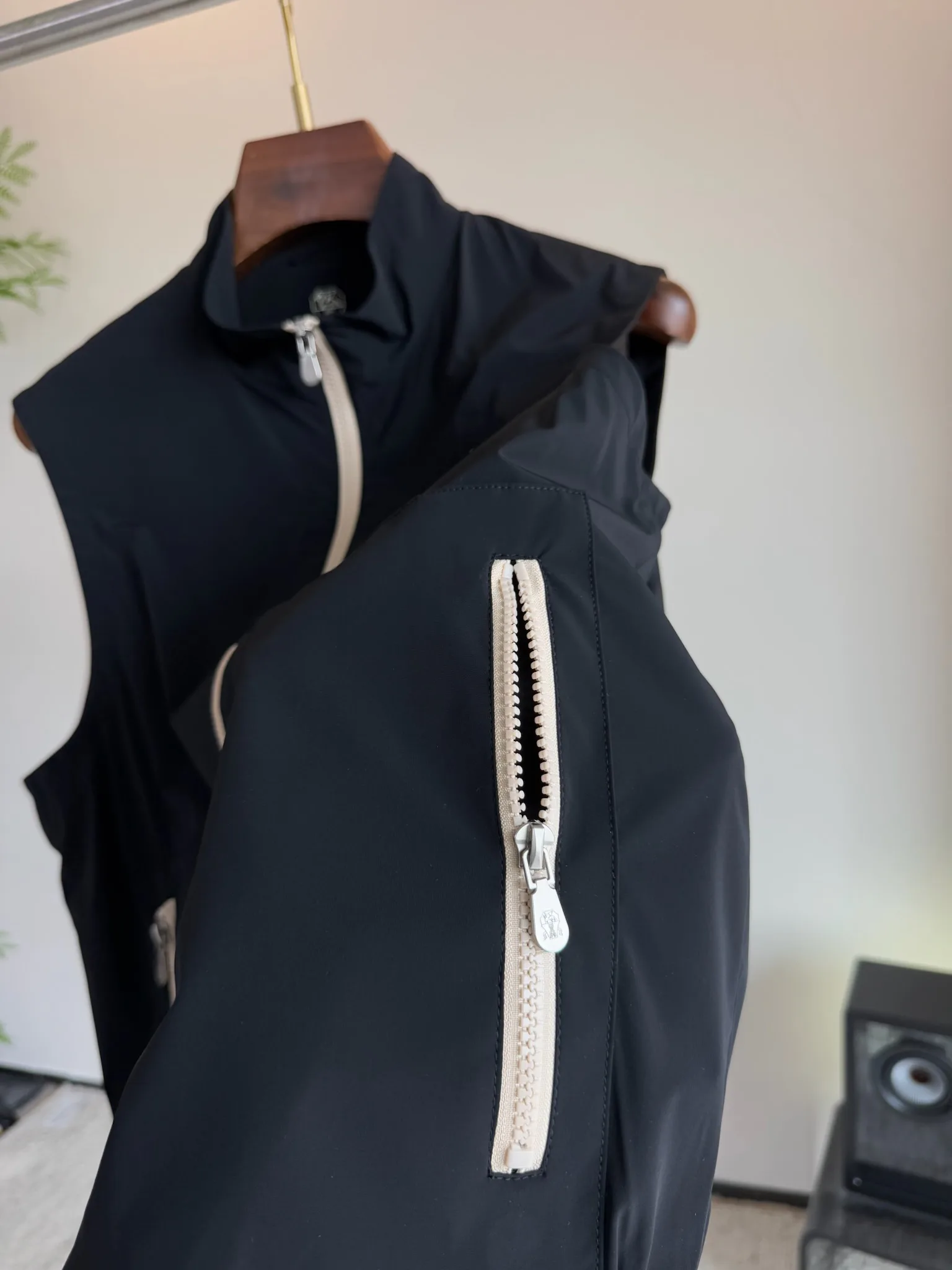 Жилеты Мужские Brunello Cucinelli 11480047
