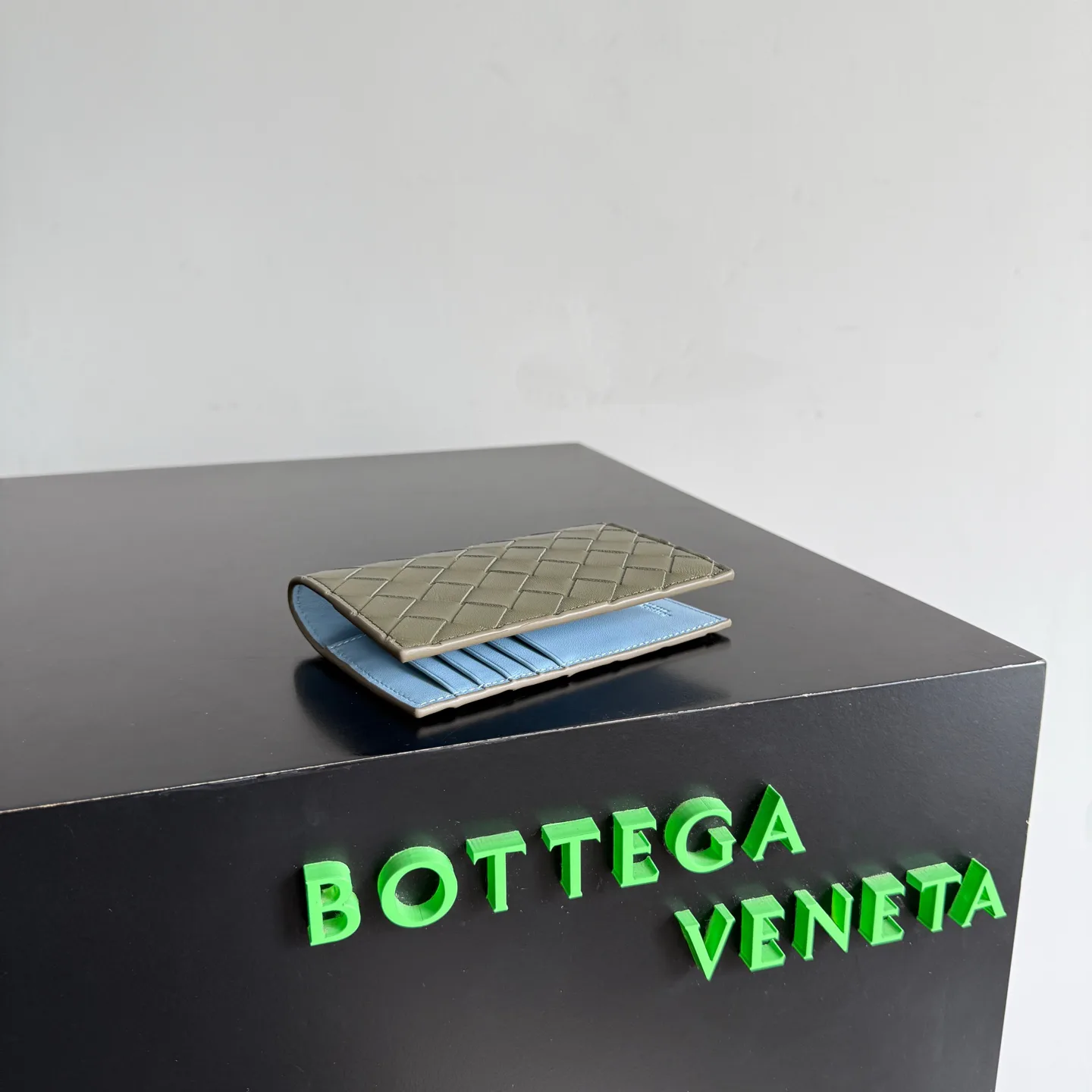 Клатчи Женские Bottega Veneta 9408024