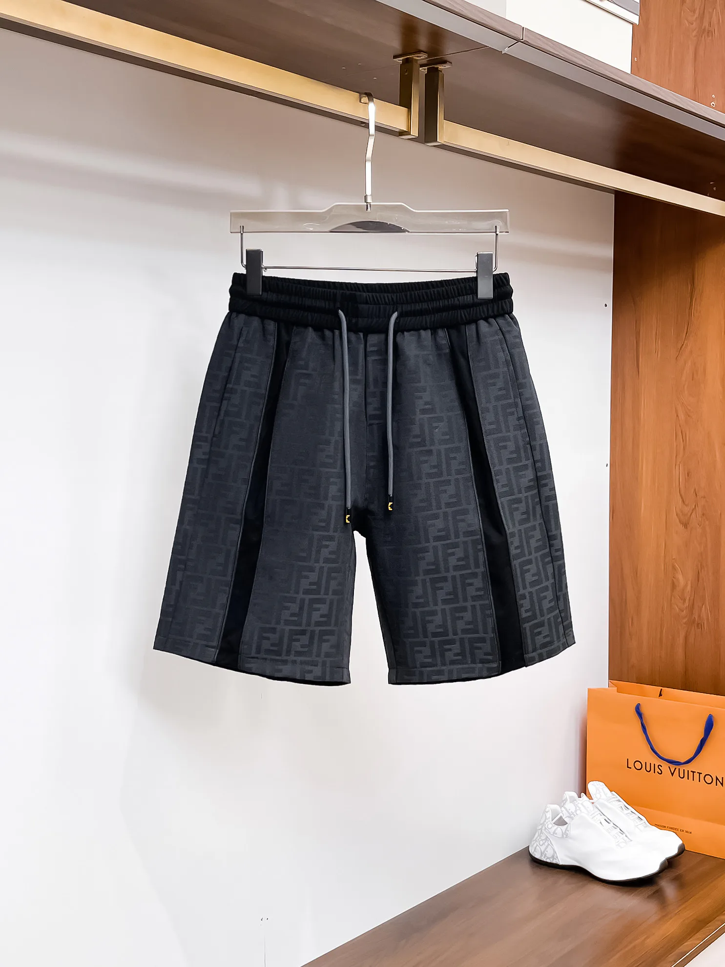 Шорты Мужские Fendi 13417586