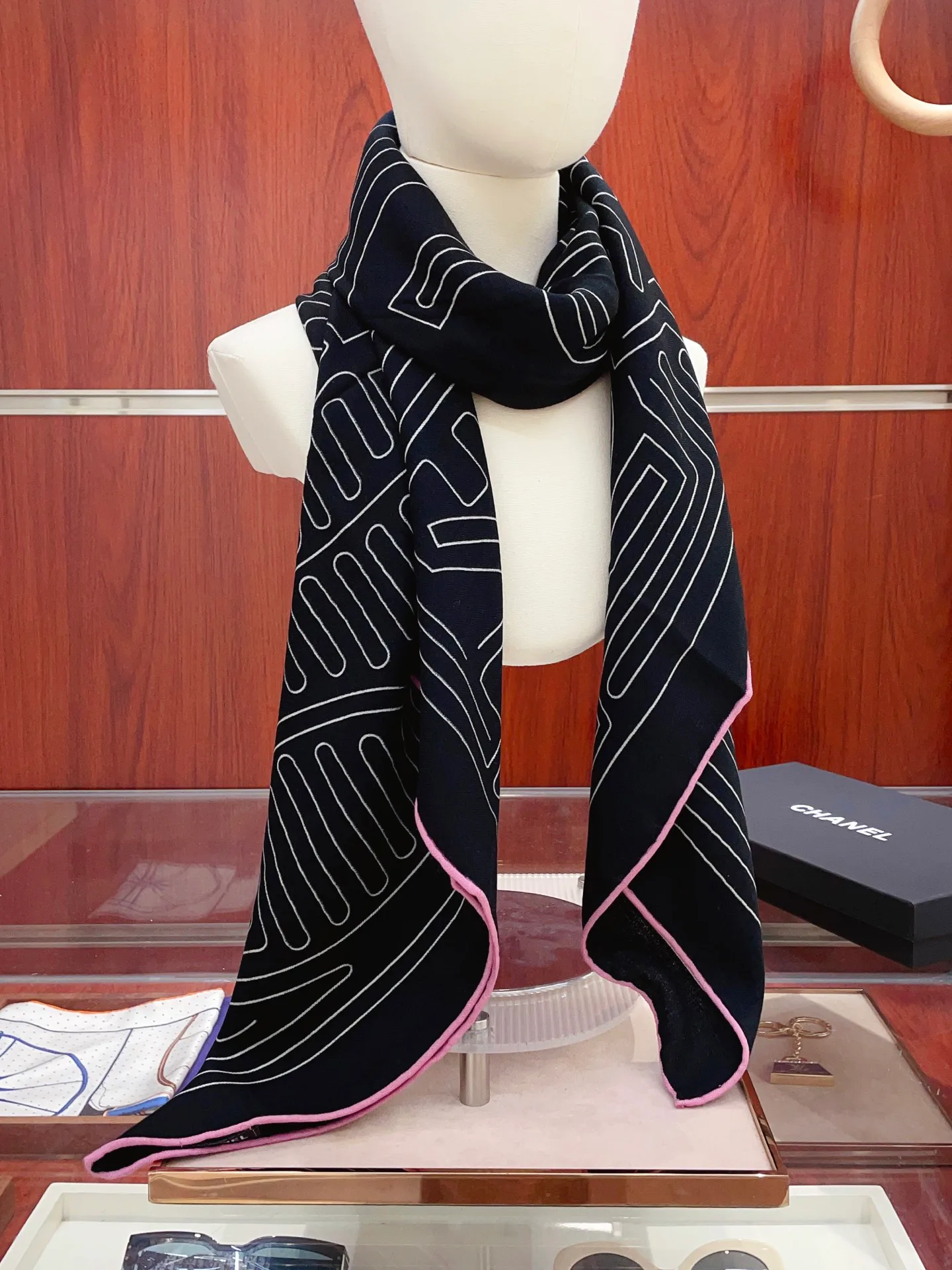 Шарфы Chanel 1275991