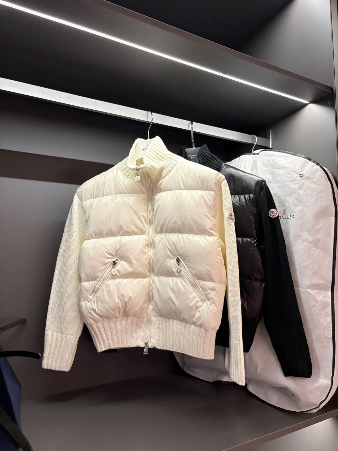 Куртки И Пуховики Мужские Moncler 17457975