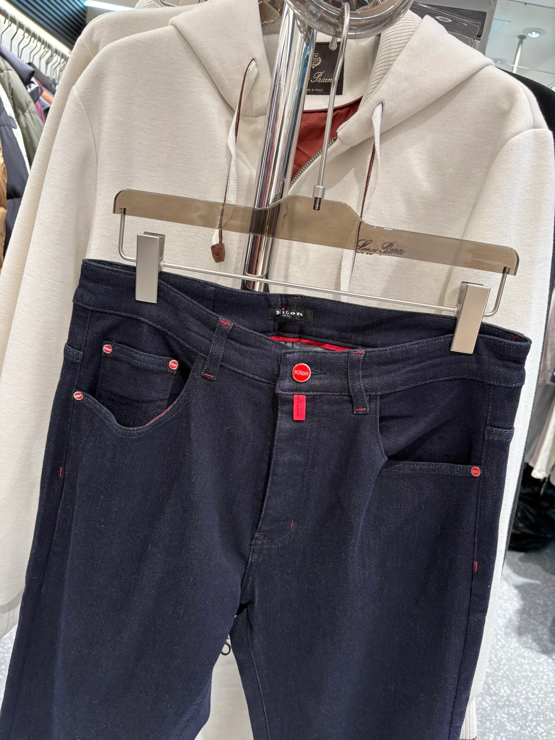 Джинсы Женские Kiton 1639323