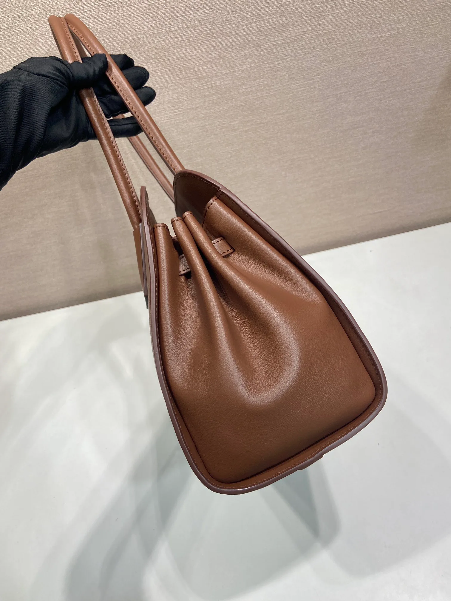 Классические Сумки Женские Prada 6475448