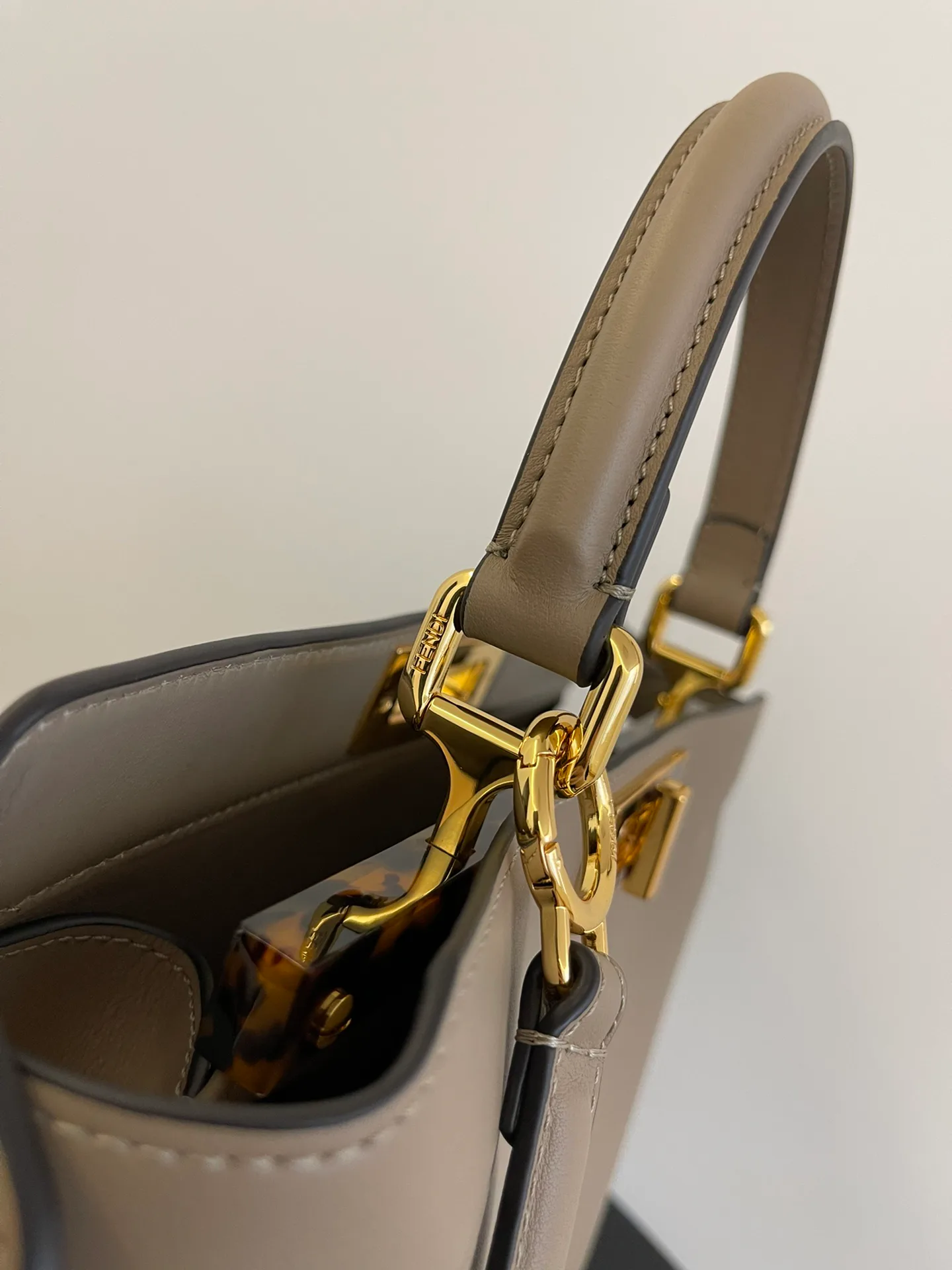 Классические Сумки Женские Fendi 13234515