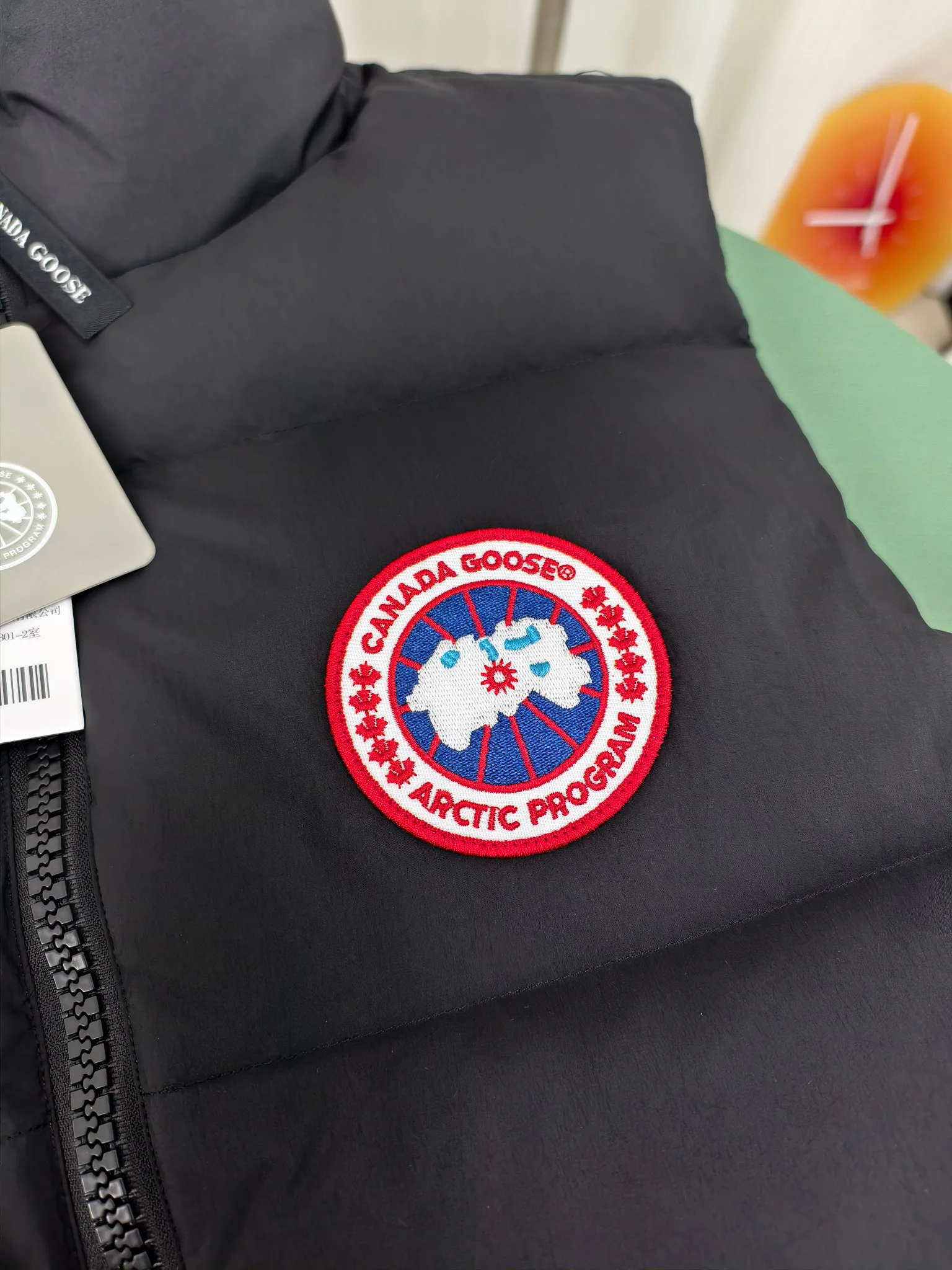 Жилеты Женские Canada Goose 4022680