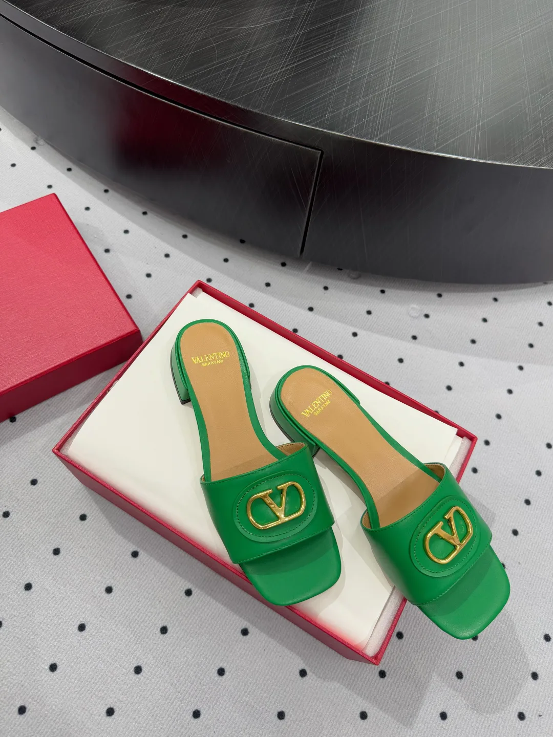 Шлепанцы Женские Valentino 32447