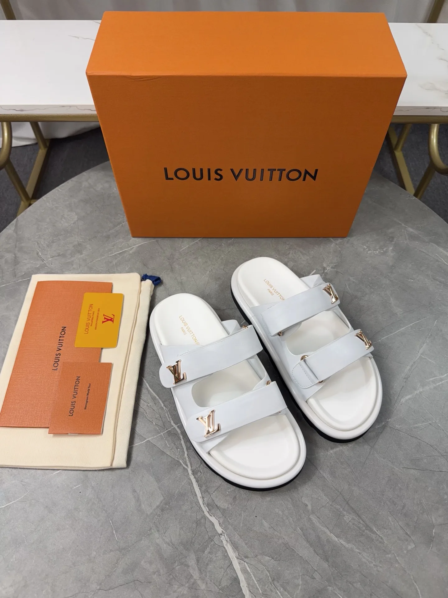 Сандалии Женские Louis Vuitton 12156542