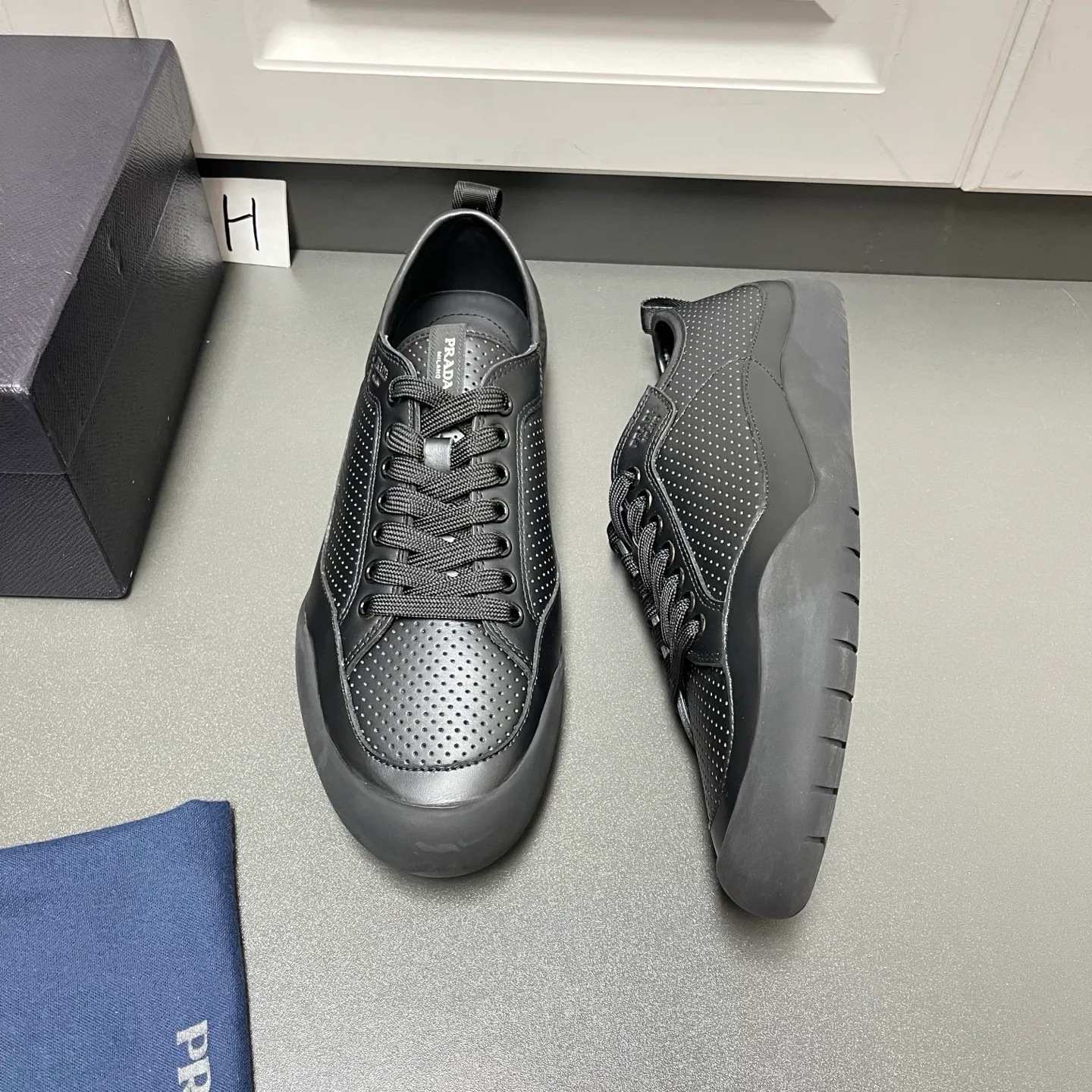 Кроссовки Мужские Prada 19417664