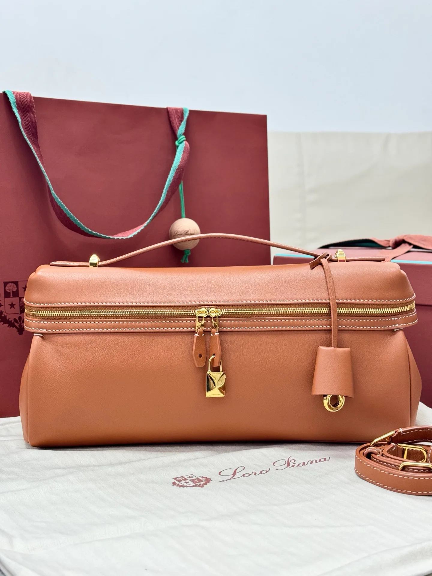 Классические Сумки Женские Loro Piana 11472662