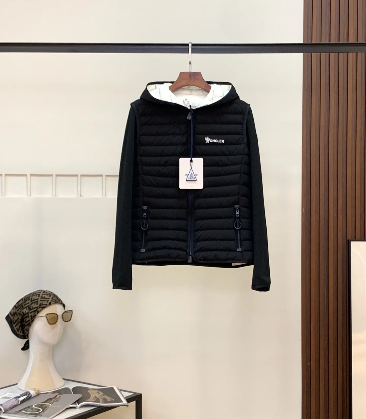 Куртки И Пуховики Женские Moncler 335640