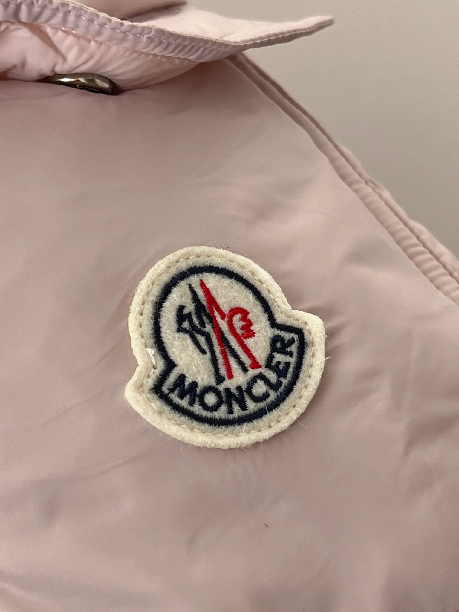 Куртки И Пуховики Женские Moncler 18416133