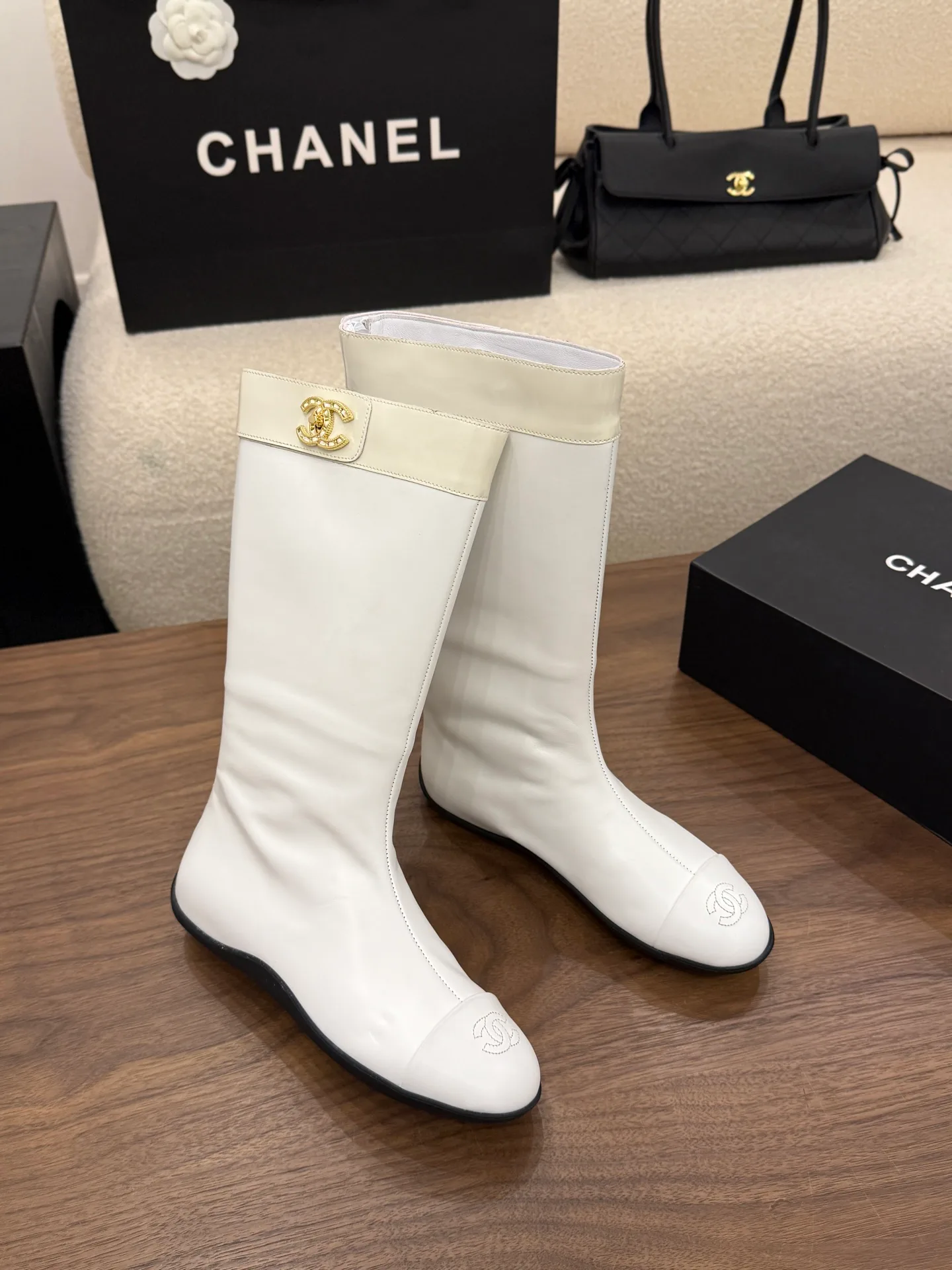 Сапоги Женские Chanel 18223567