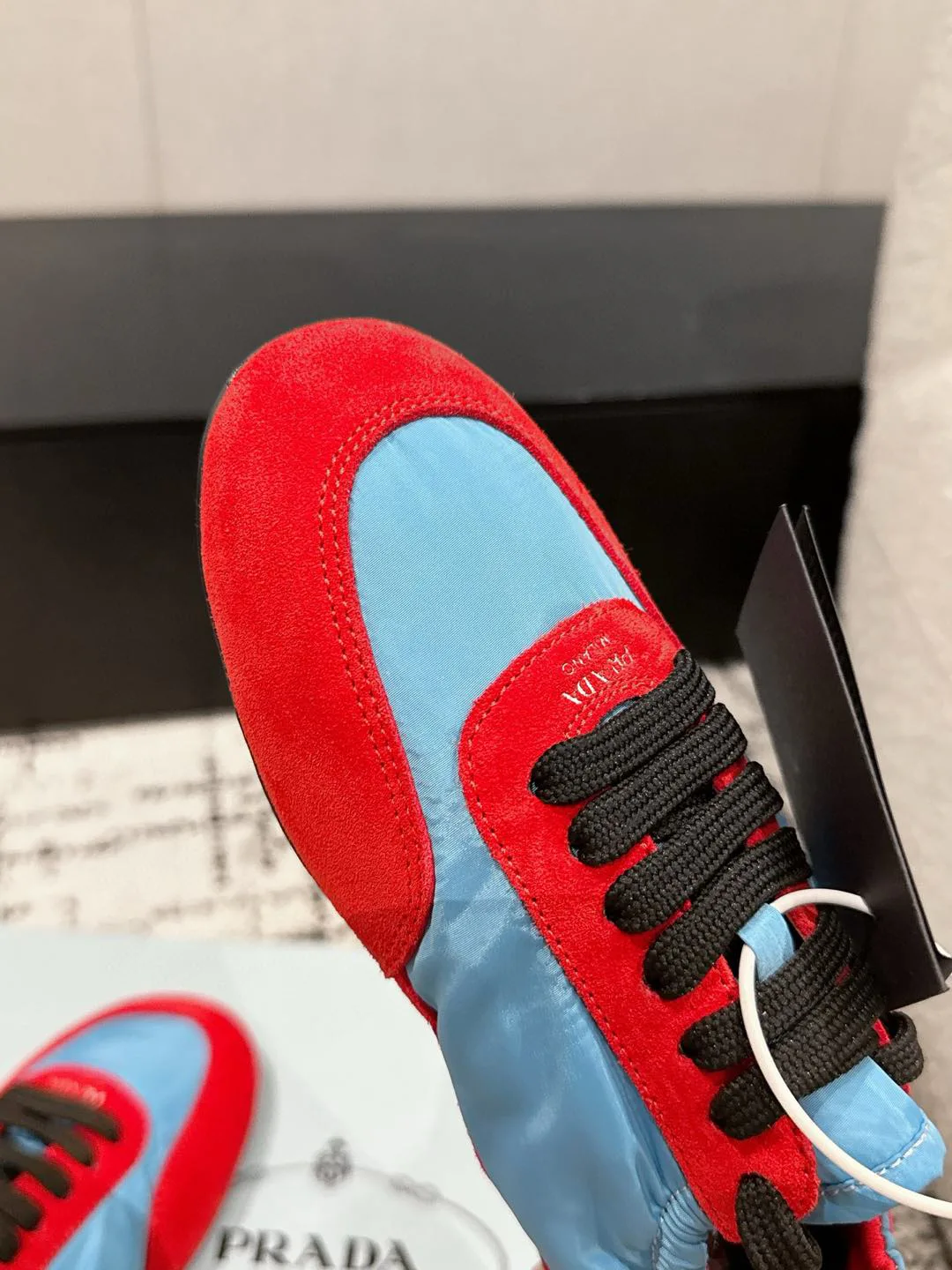 Кроссовки Женские Prada 4829