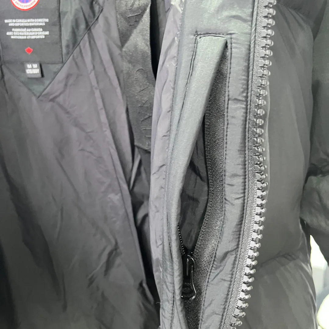 Куртки И Пуховики Мужские Canada Goose 18204206