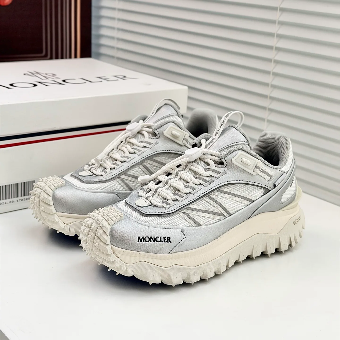 Кроссовки Женские Moncler 5279366