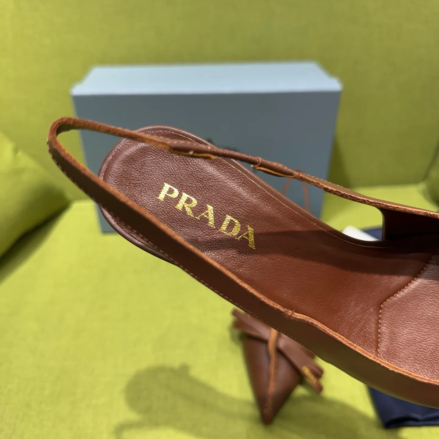 Туфли Женские Prada 18709014