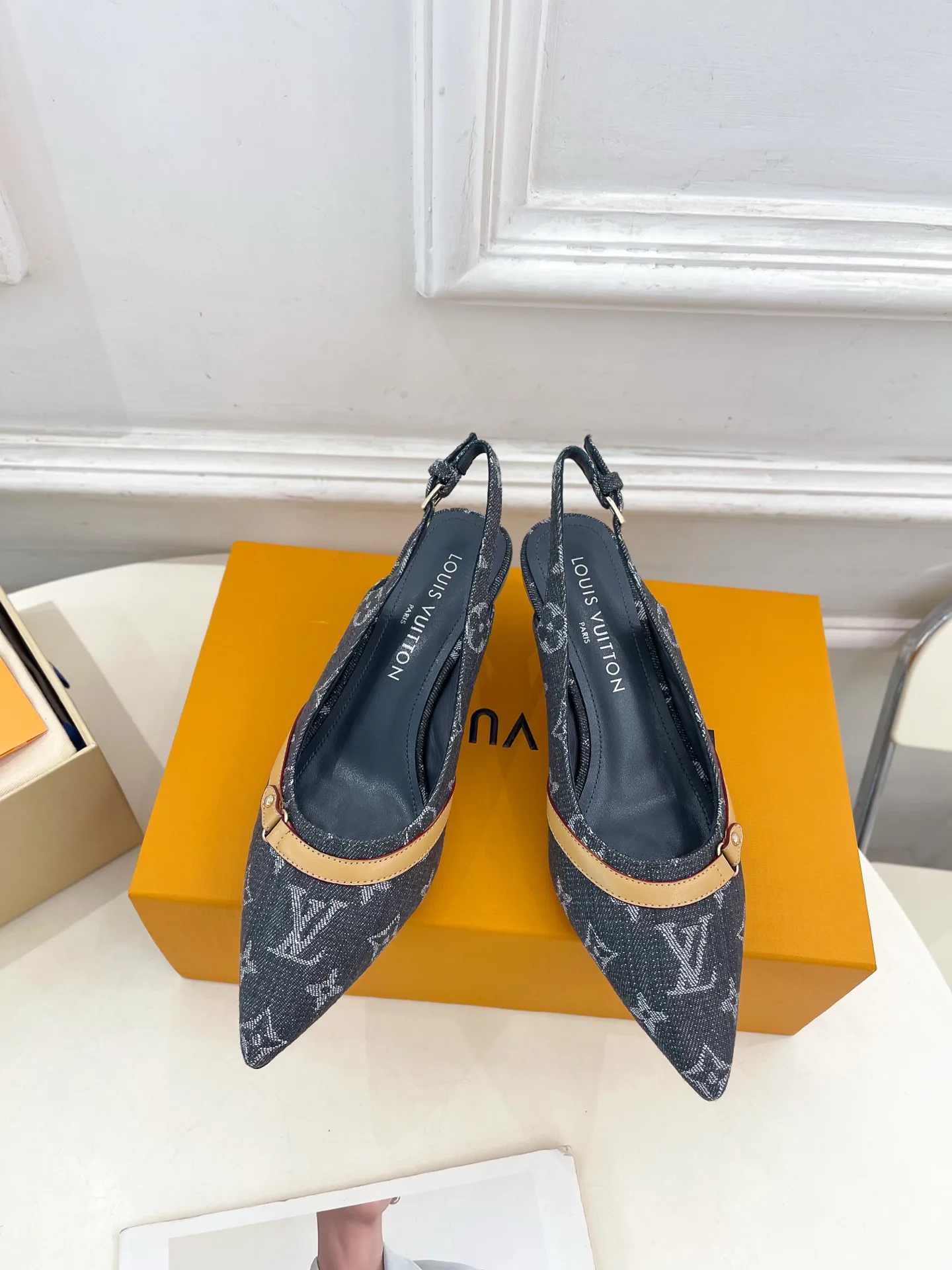 Туфли Женские Louis Vuitton 11458177