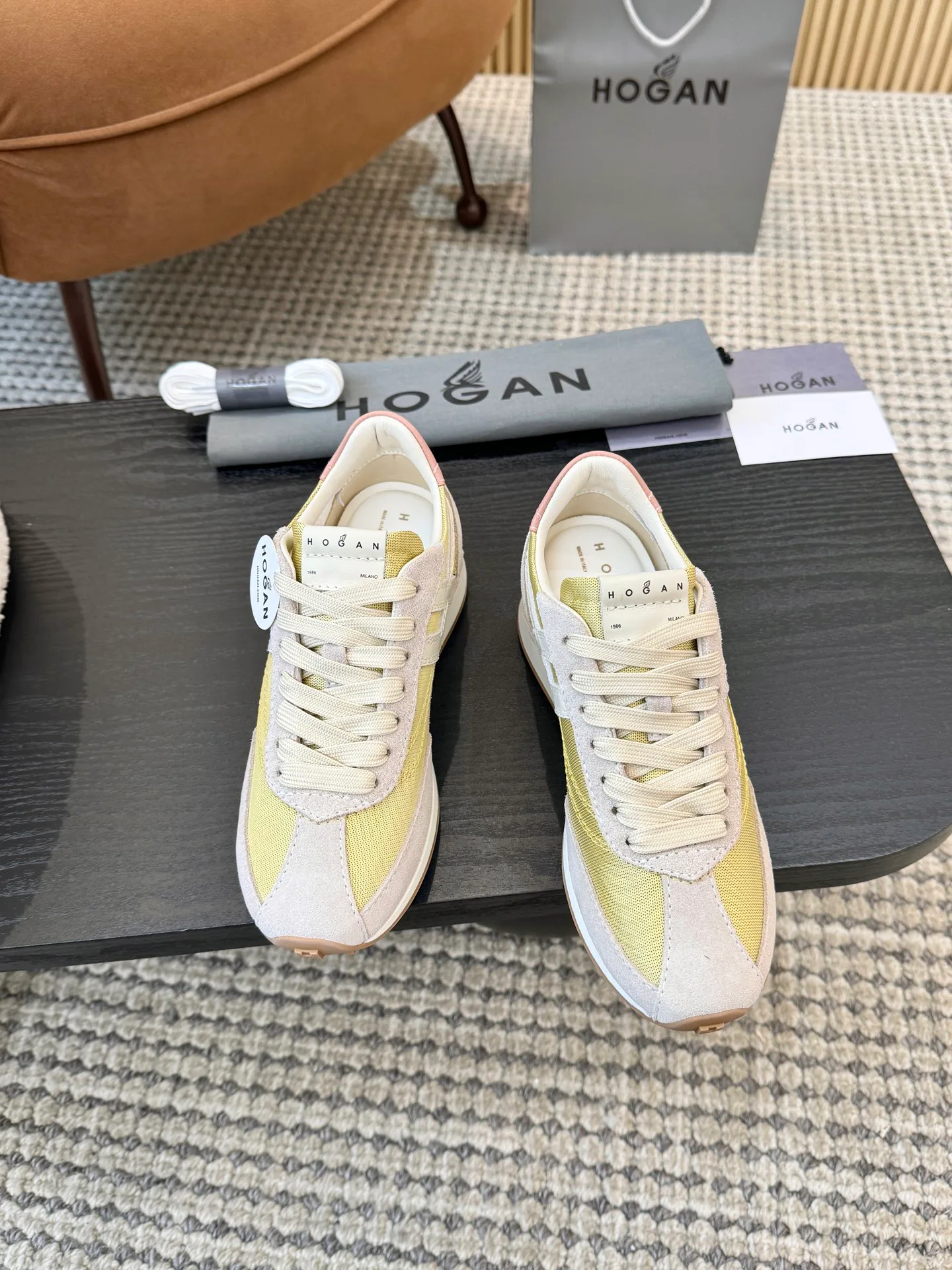 Кроссовки Женские Hogan 13332717