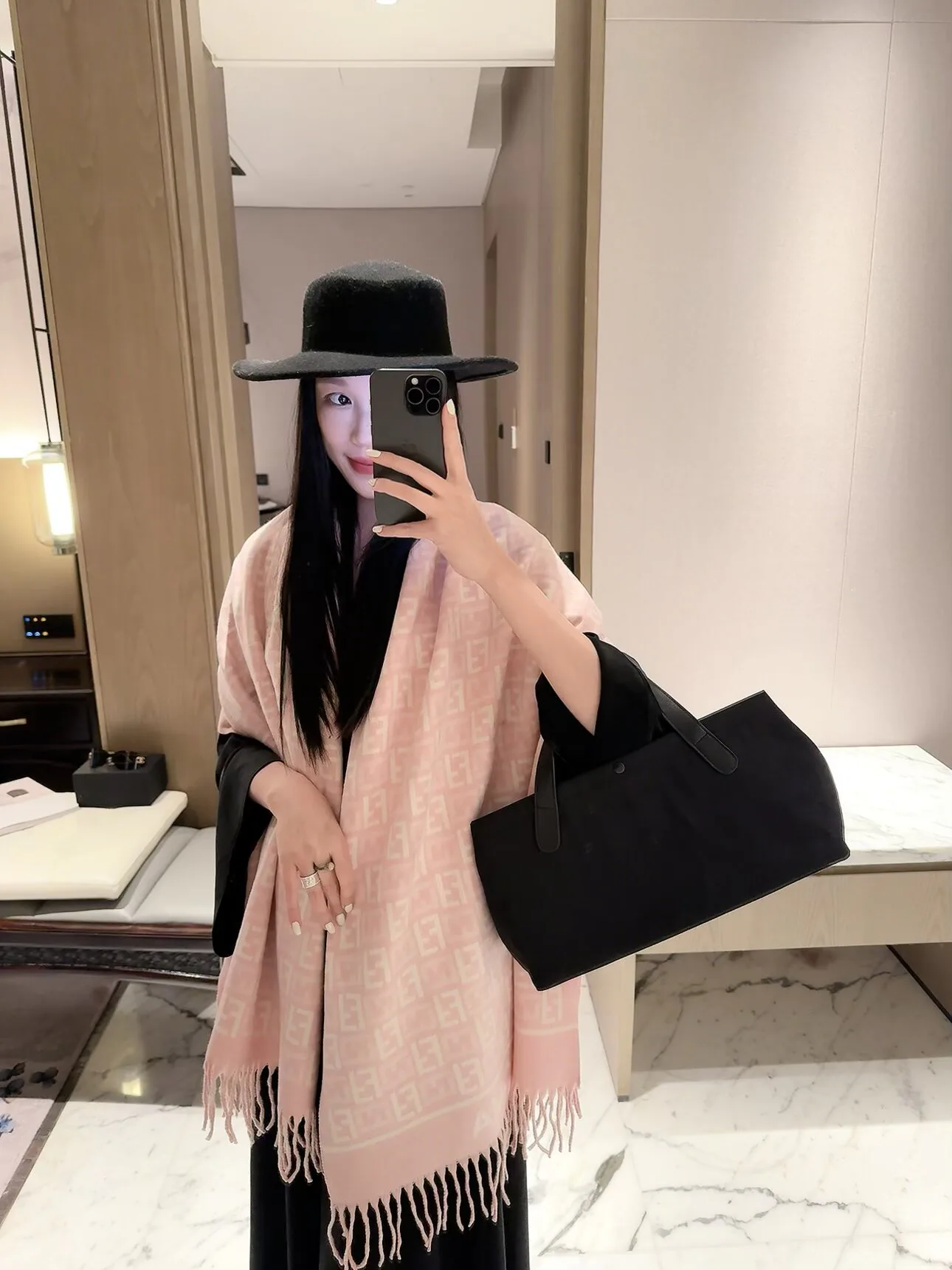 Шарфы Fendi 18003011