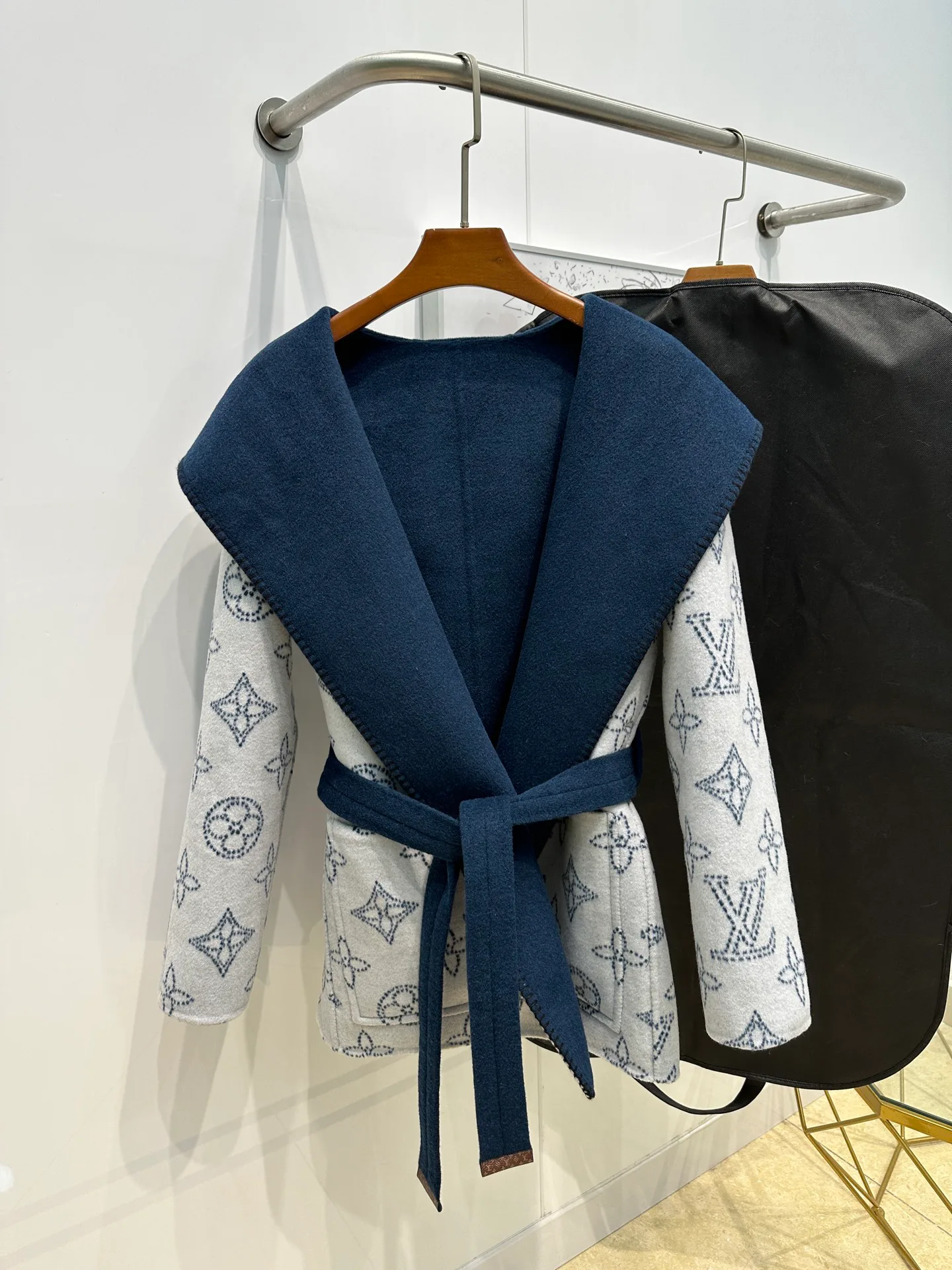 Пальто Женские Louis Vuitton 793737