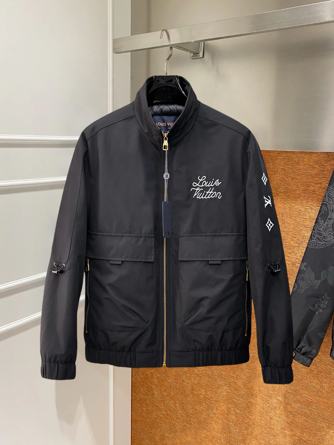 Куртки И Пуховики Мужские Louis Vuitton 492857