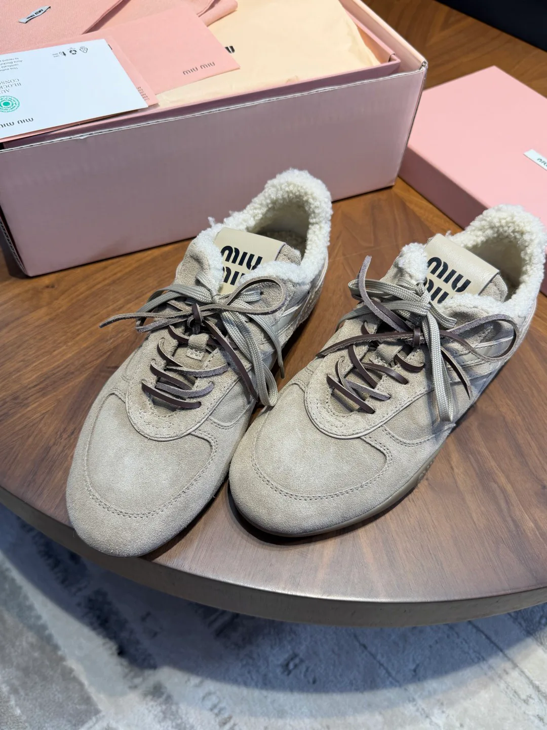 Кроссовки Женские Miu Miu 18267464