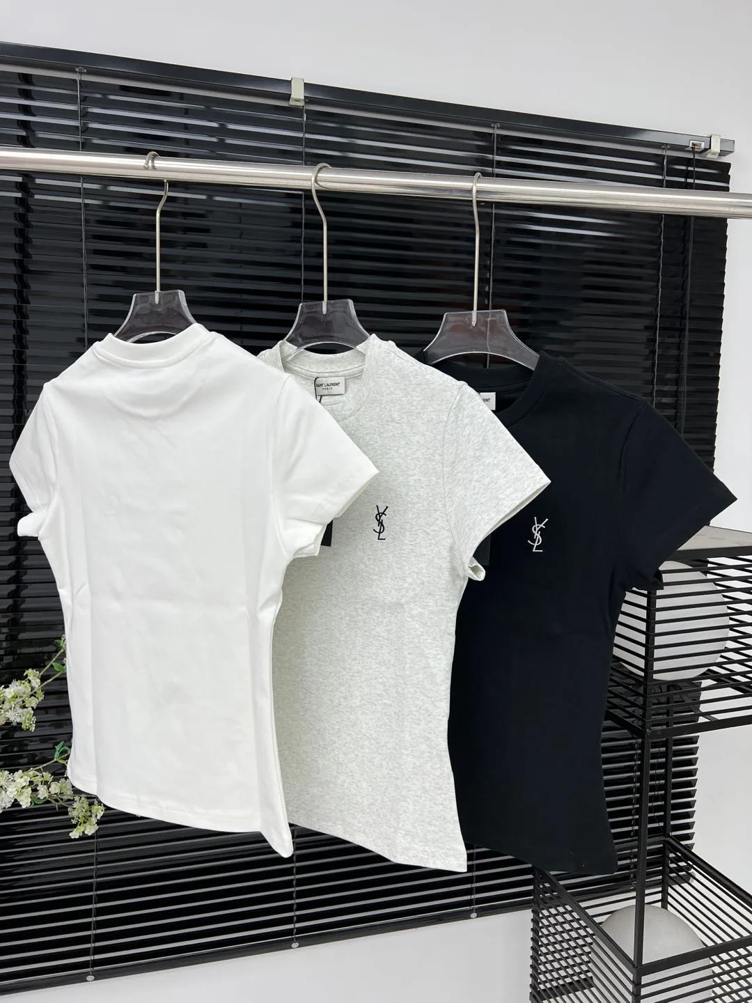 Футболки Женские Saint Laurent 5711002