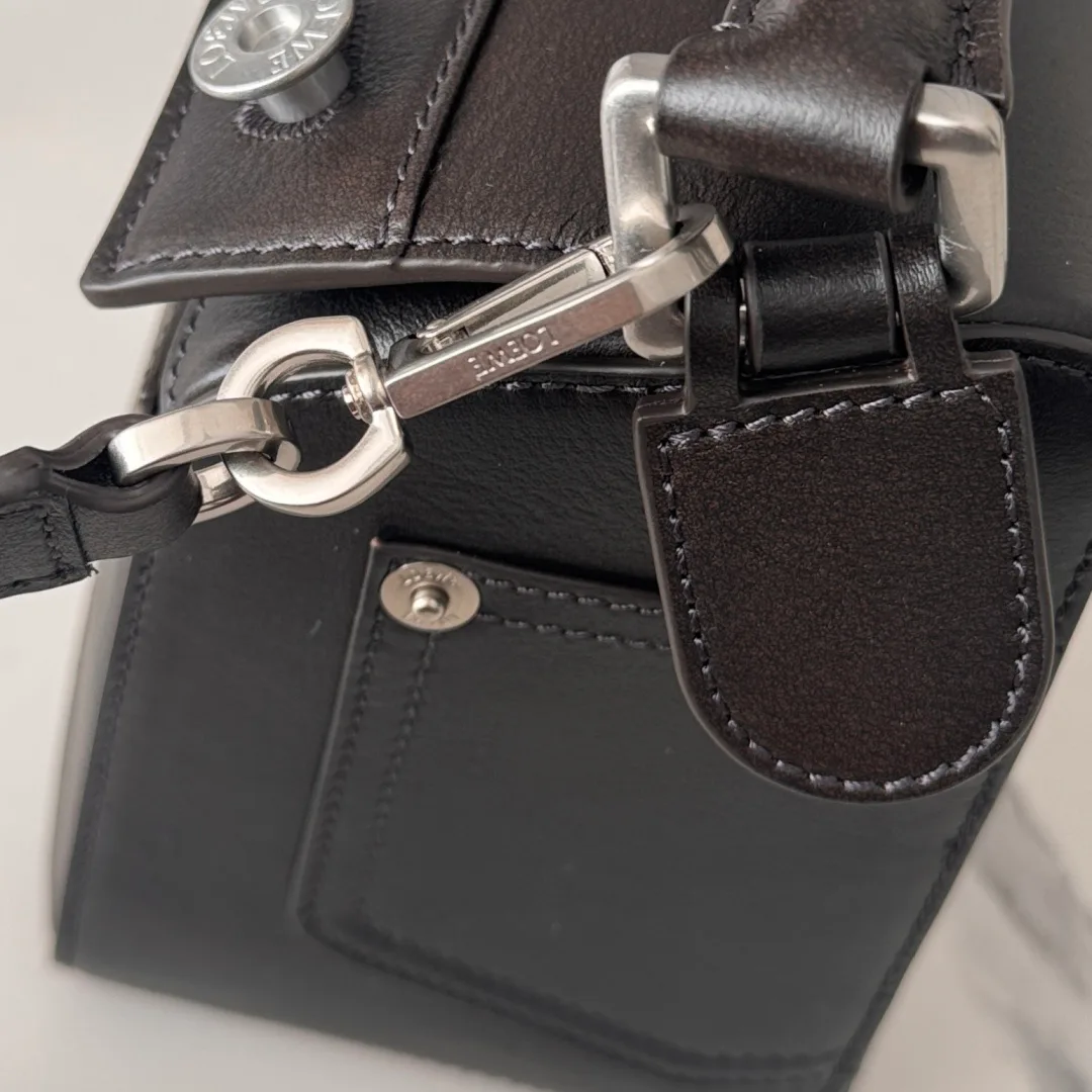 Классические Сумки Женские Loewe 18004237