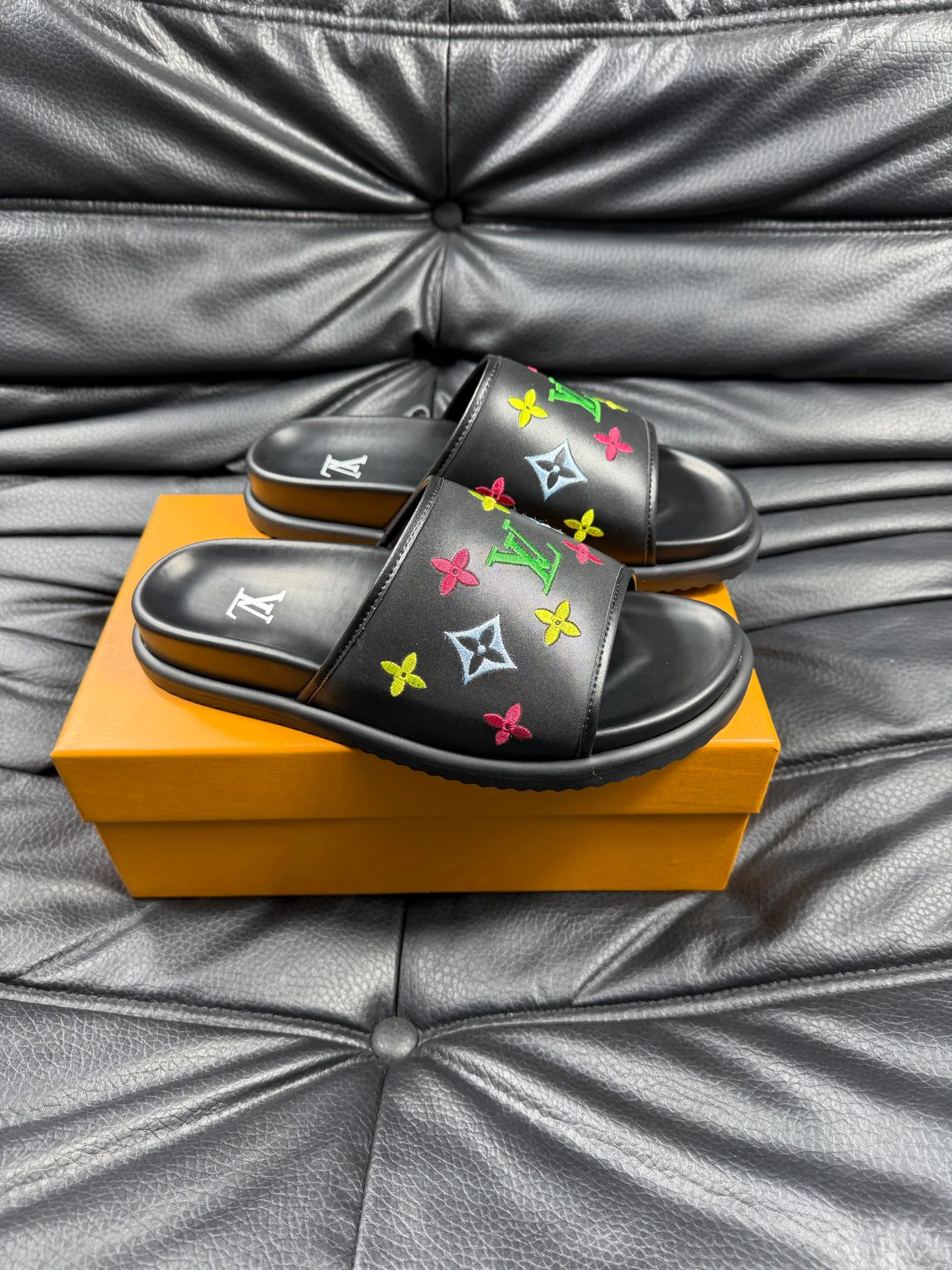 Шлепанцы Женские Louis Vuitton 991671