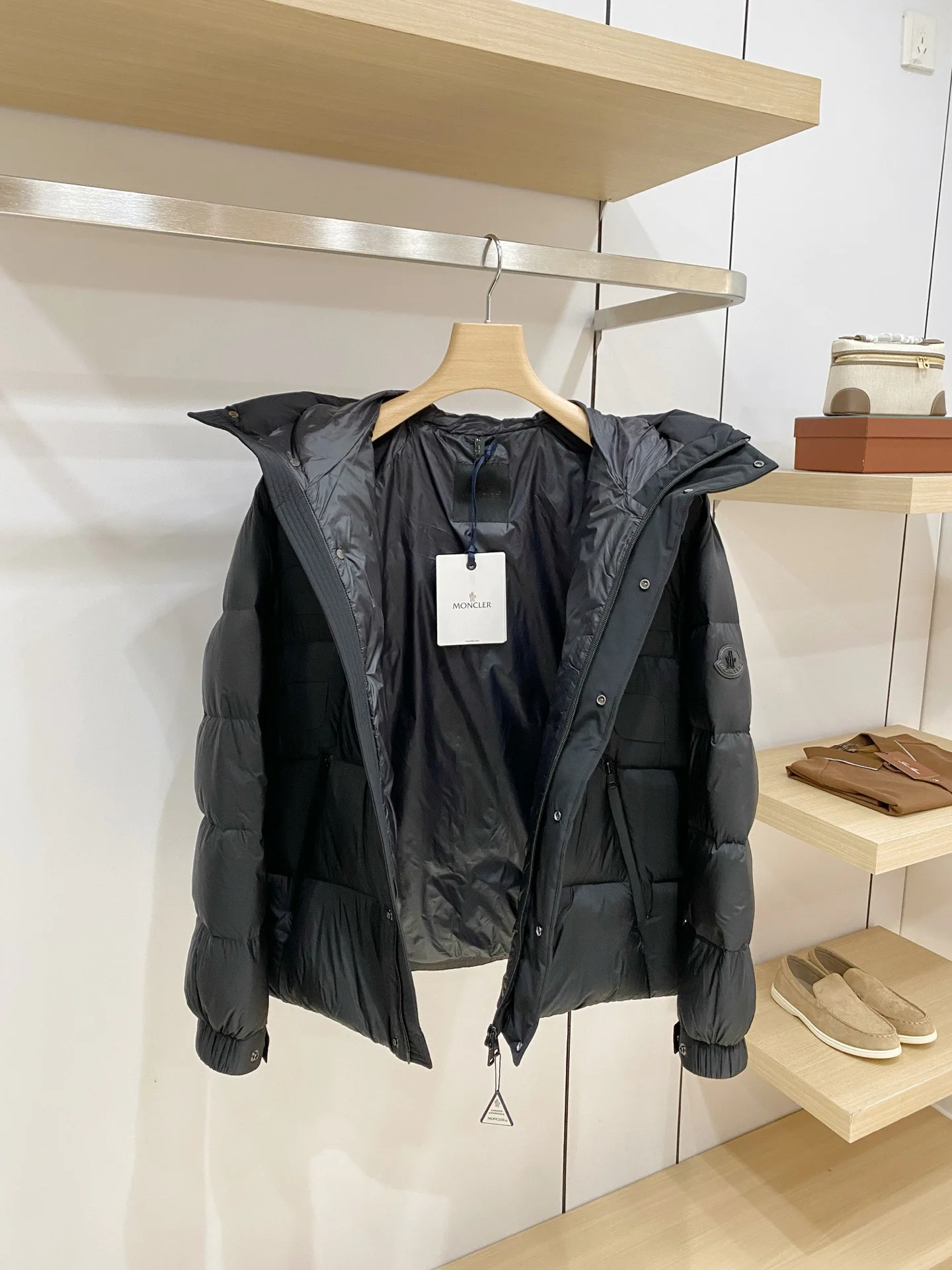 Куртки И Пуховики Женские Moncler 18284763